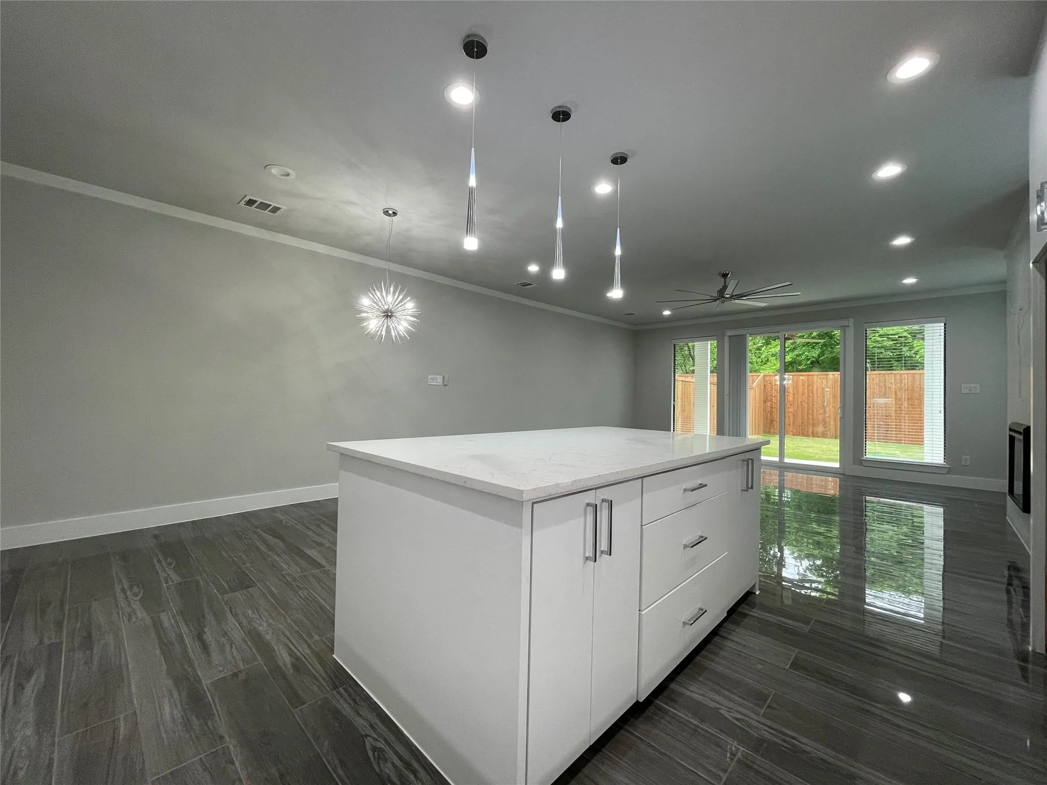 Townhouse For Rent in Dallas County , 2417 N Winnetka Avenue, Dallas, Texas 75212, 3 Bedroom, 4 Bathroom, 1 Garage spaces, 2,286 Sqft, built in 2021, mls#21328962, Real Estate Agent in Dallas, Homes For Rent in Dallas county, Homes For Rent in Dallas, Realtor in Dallas Texas, Real Estate Brokerage Independent Realty Texas, Luminita Cordes Realtor