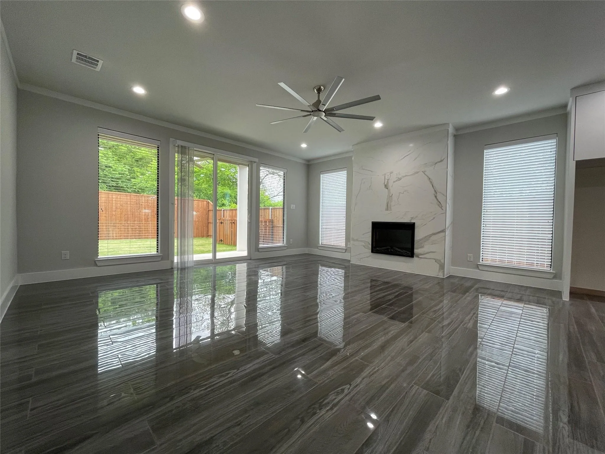 Townhouse For Rent in Dallas County , 2417 N Winnetka Avenue, Dallas, Texas 75212, 3 Bedroom, 4 Bathroom, 1 Garage spaces, 2,286 Sqft, built in 2021, mls#21328962, Real Estate Agent in Dallas, Homes For Rent in Dallas county, Homes For Rent in Dallas, Realtor in Dallas Texas, Real Estate Brokerage Independent Realty Texas, Luminita Cordes Realtor