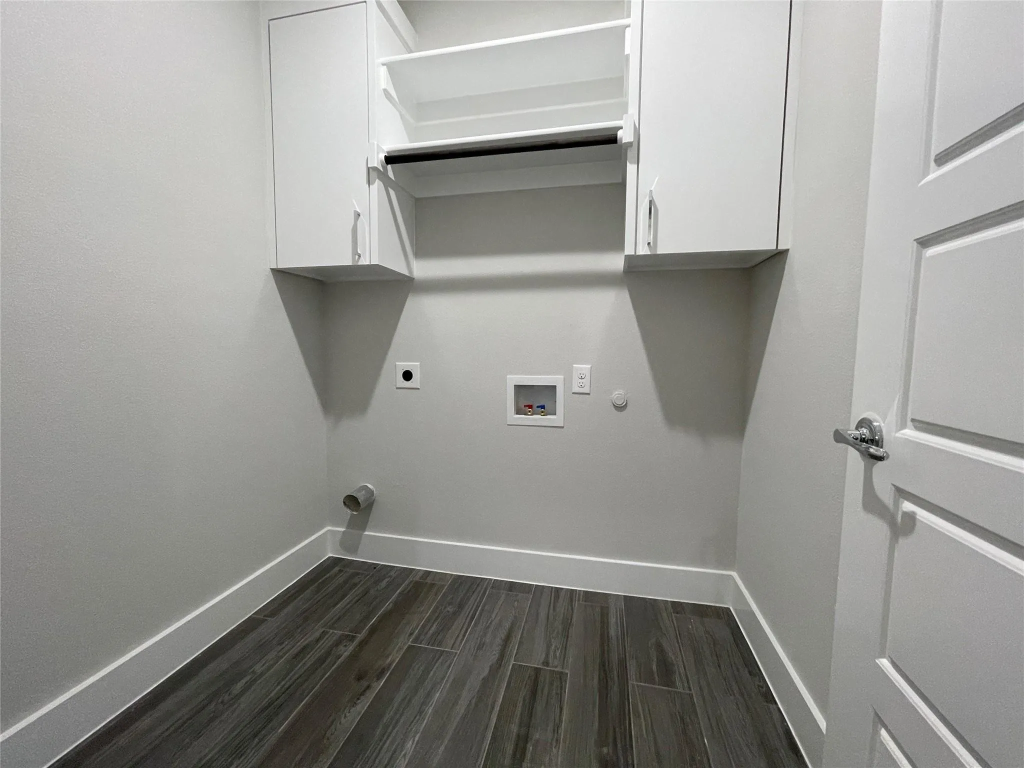 Townhouse For Rent in Dallas County , 2417 N Winnetka Avenue, Dallas, Texas 75212, 3 Bedroom, 4 Bathroom, 1 Garage spaces, 2,286 Sqft, built in 2021, mls#21328962, Real Estate Agent in Dallas, Homes For Rent in Dallas county, Homes For Rent in Dallas, Realtor in Dallas Texas, Real Estate Brokerage Independent Realty Texas, Luminita Cordes Realtor