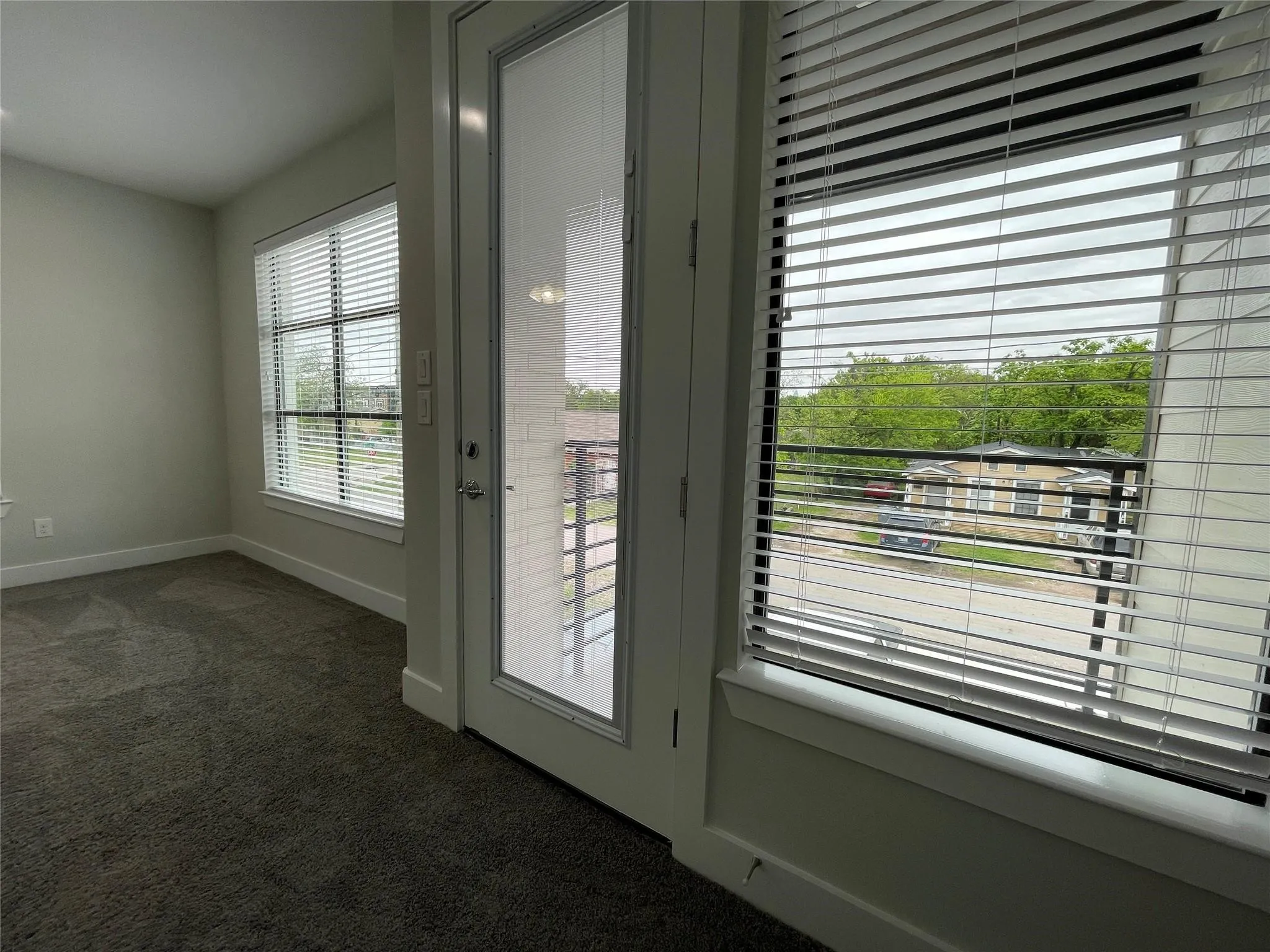 Townhouse For Rent in Dallas County , 2417 N Winnetka Avenue, Dallas, Texas 75212, 3 Bedroom, 4 Bathroom, 1 Garage spaces, 2,286 Sqft, built in 2021, mls#21328962, Real Estate Agent in Dallas, Homes For Rent in Dallas county, Homes For Rent in Dallas, Realtor in Dallas Texas, Real Estate Brokerage Independent Realty Texas, Luminita Cordes Realtor