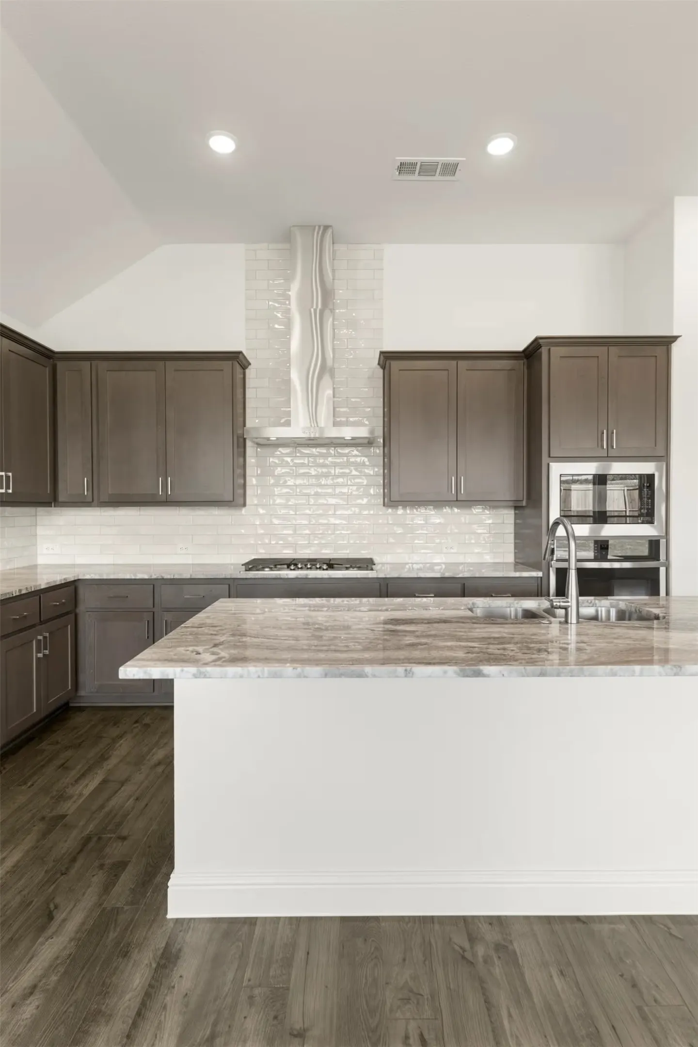 Single Family Residence For Sale in Collin County , 3008 Wallis Drive, Melissa, Texas 75454, 4 Bedroom, 4 Bathroom, 3 Garage spaces, 2,931 Sqft, built in 2026, Price $549,000, mls#21328965, Real Estate Agent in Melissa, Homes For Sale in Collin county, Homes For Sale in Melissa, Realtor in Melissa Texas, Real Estate Brokerage Independent Realty Texas, Luminita Cordes Realtor