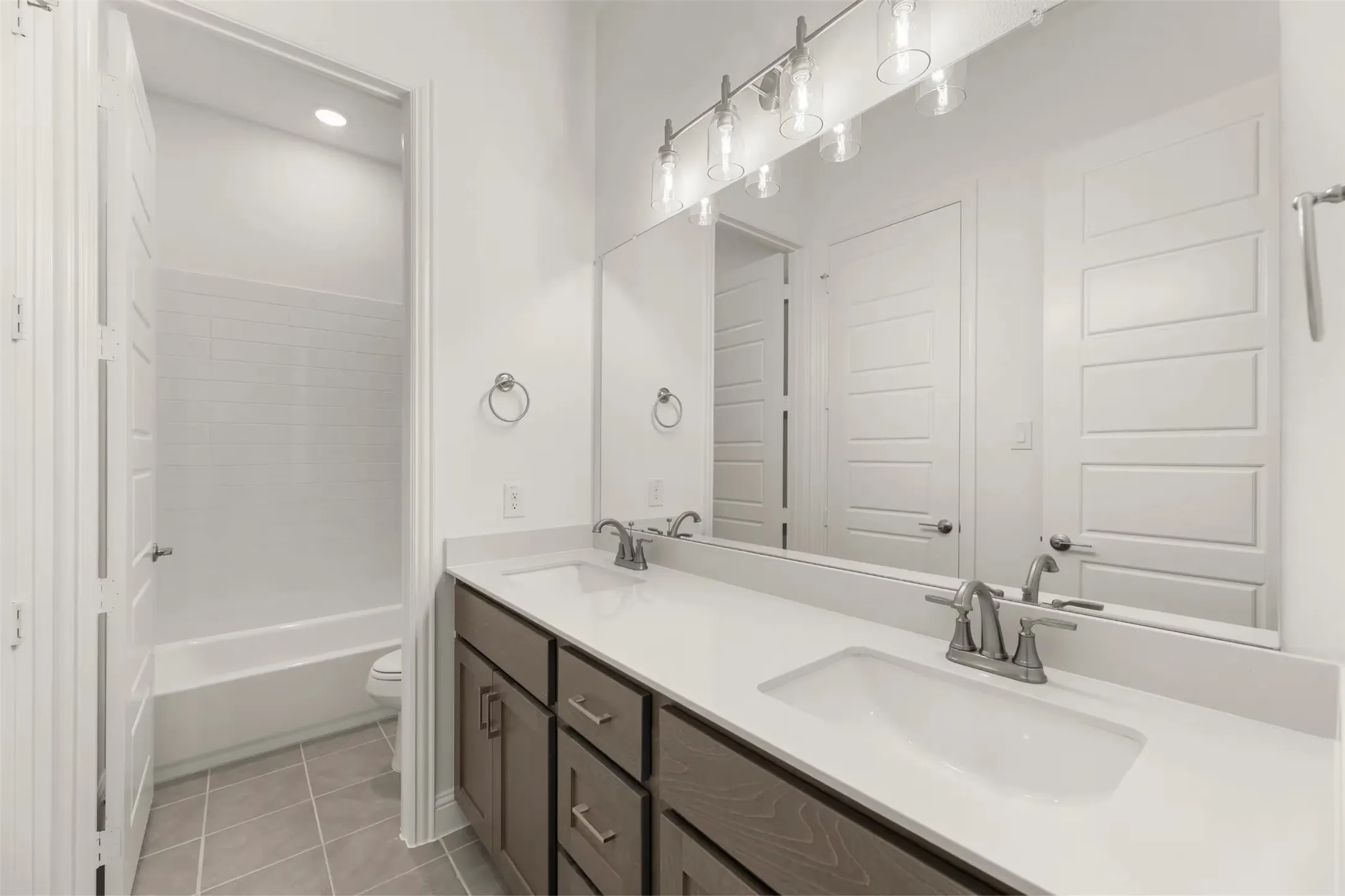 Single Family Residence For Sale in Collin County , 3008 Wallis Drive, Melissa, Texas 75454, 4 Bedroom, 4 Bathroom, 3 Garage spaces, 2,931 Sqft, built in 2026, Price $549,000, mls#21328965, Real Estate Agent in Melissa, Homes For Sale in Collin county, Homes For Sale in Melissa, Realtor in Melissa Texas, Real Estate Brokerage Independent Realty Texas, Luminita Cordes Realtor