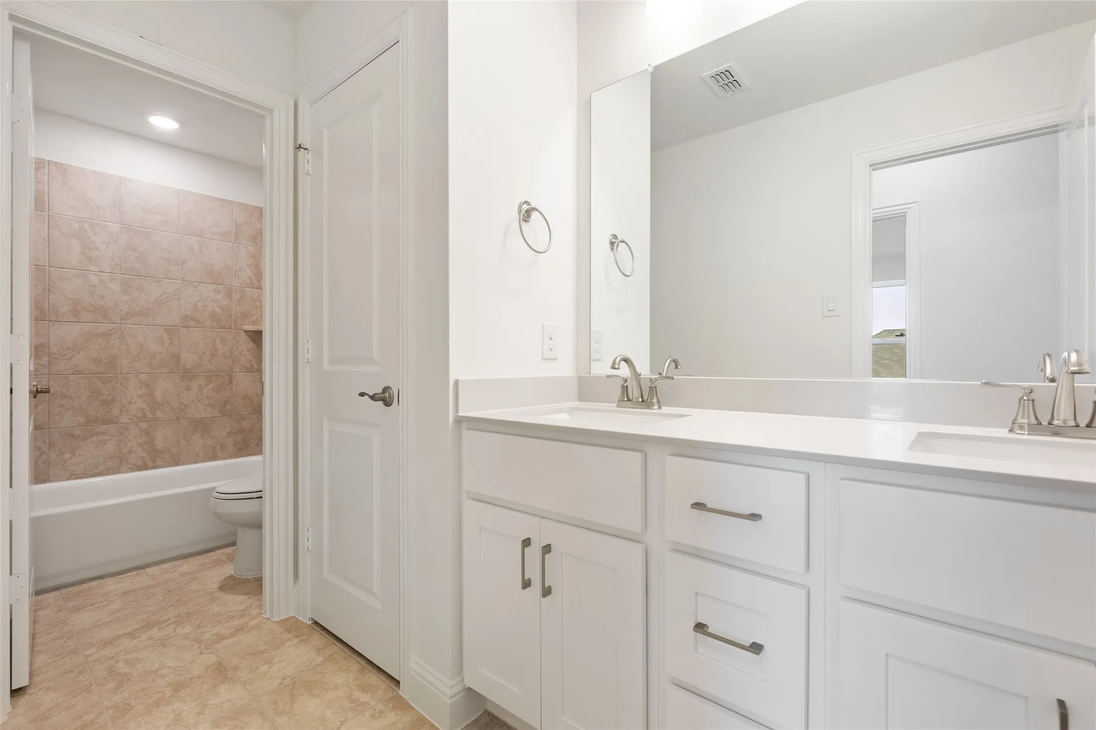 Single Family Residence For Sale in Kaufman County , 1226 Haggetts Pond Road, Forney, Texas 75126, 5 Bedroom, 3 Bathroom, 2 Garage spaces, 2,932 Sqft, built in 2026, mls#21328972, Real Estate Agent in Forney, Homes For Sale in Kaufman county, Homes For Sale in Forney, Realtor in Forney Texas, Real Estate Brokerage Independent Realty Texas, Luminita Cordes Realtor