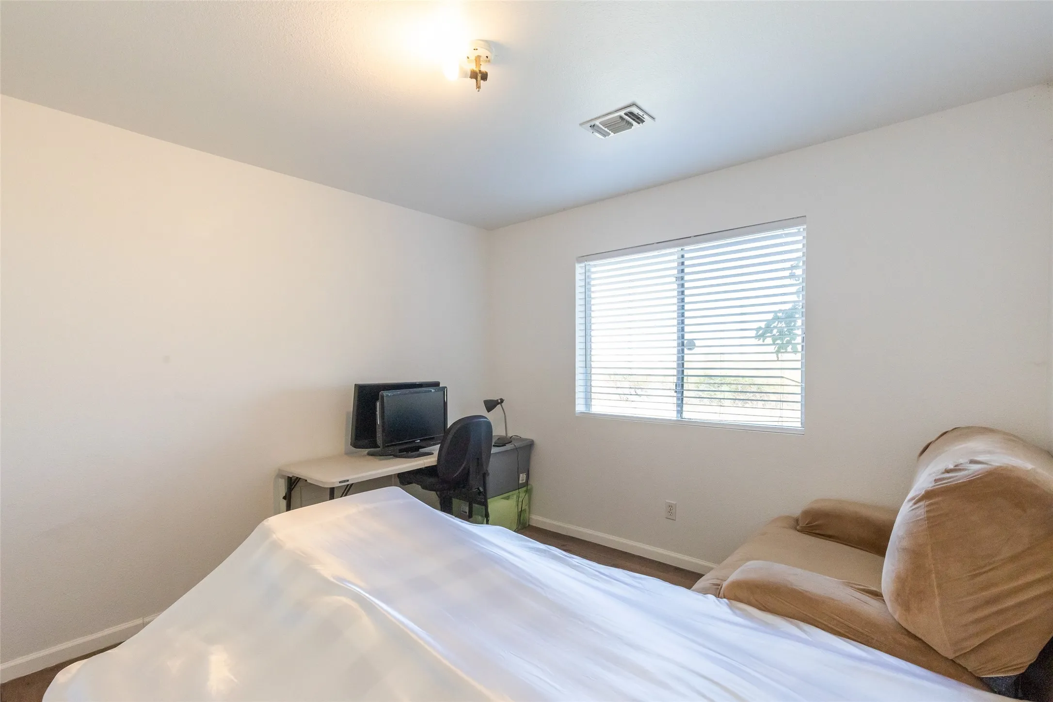 Duplex For Sale in Runnels County , 201 & 203 Bluebonnet Drive, Winters, Texas 79567, 4 Bedroom, 4 Bathroom, Garage spaces, 0 Sqft, built in 1999, mls#21326316, Real Estate Agent in Winters, Homes For Sale in Runnels county, Homes For Sale in Winters, Realtor in Winters Texas, Real Estate Brokerage Independent Realty Texas, Luminita Cordes Realtor