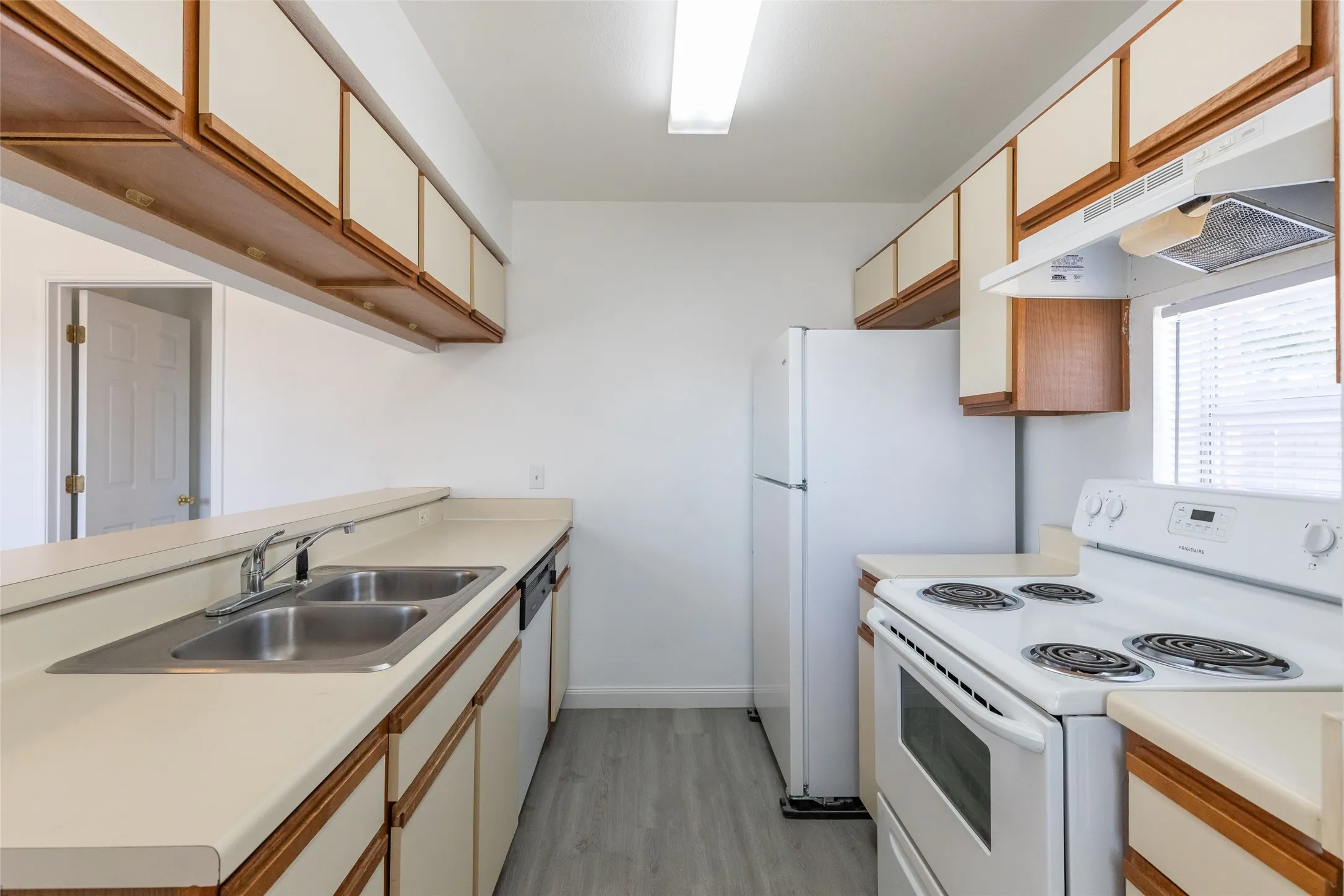 Duplex For Sale in Runnels County , 201 & 203 Bluebonnet Drive, Winters, Texas 79567, 4 Bedroom, 4 Bathroom, Garage spaces, 0 Sqft, built in 1999, mls#21326316, Real Estate Agent in Winters, Homes For Sale in Runnels county, Homes For Sale in Winters, Realtor in Winters Texas, Real Estate Brokerage Independent Realty Texas, Luminita Cordes Realtor