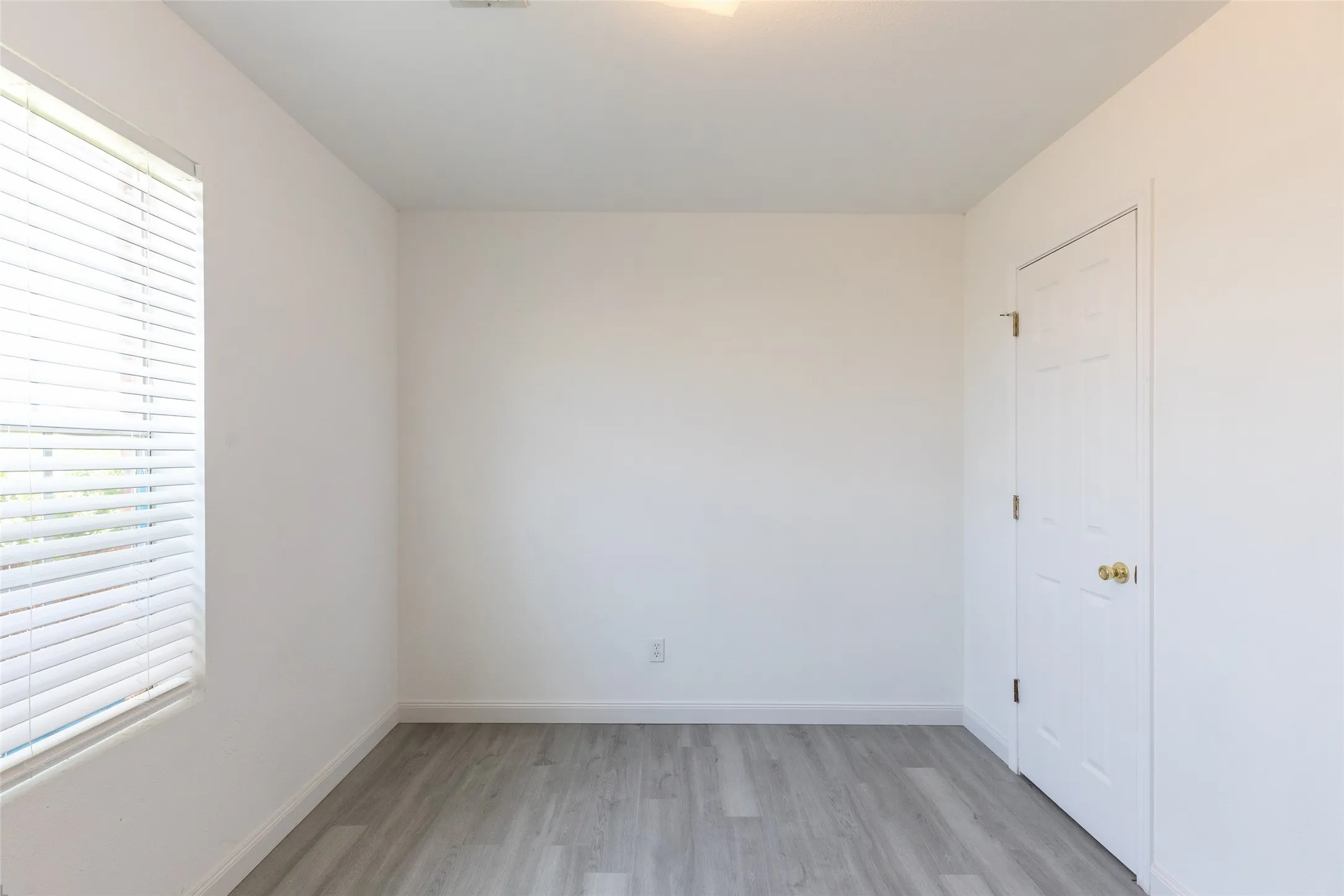 Duplex For Sale in Runnels County , 201 & 203 Bluebonnet Drive, Winters, Texas 79567, 4 Bedroom, 4 Bathroom, Garage spaces, 0 Sqft, built in 1999, mls#21326316, Real Estate Agent in Winters, Homes For Sale in Runnels county, Homes For Sale in Winters, Realtor in Winters Texas, Real Estate Brokerage Independent Realty Texas, Luminita Cordes Realtor