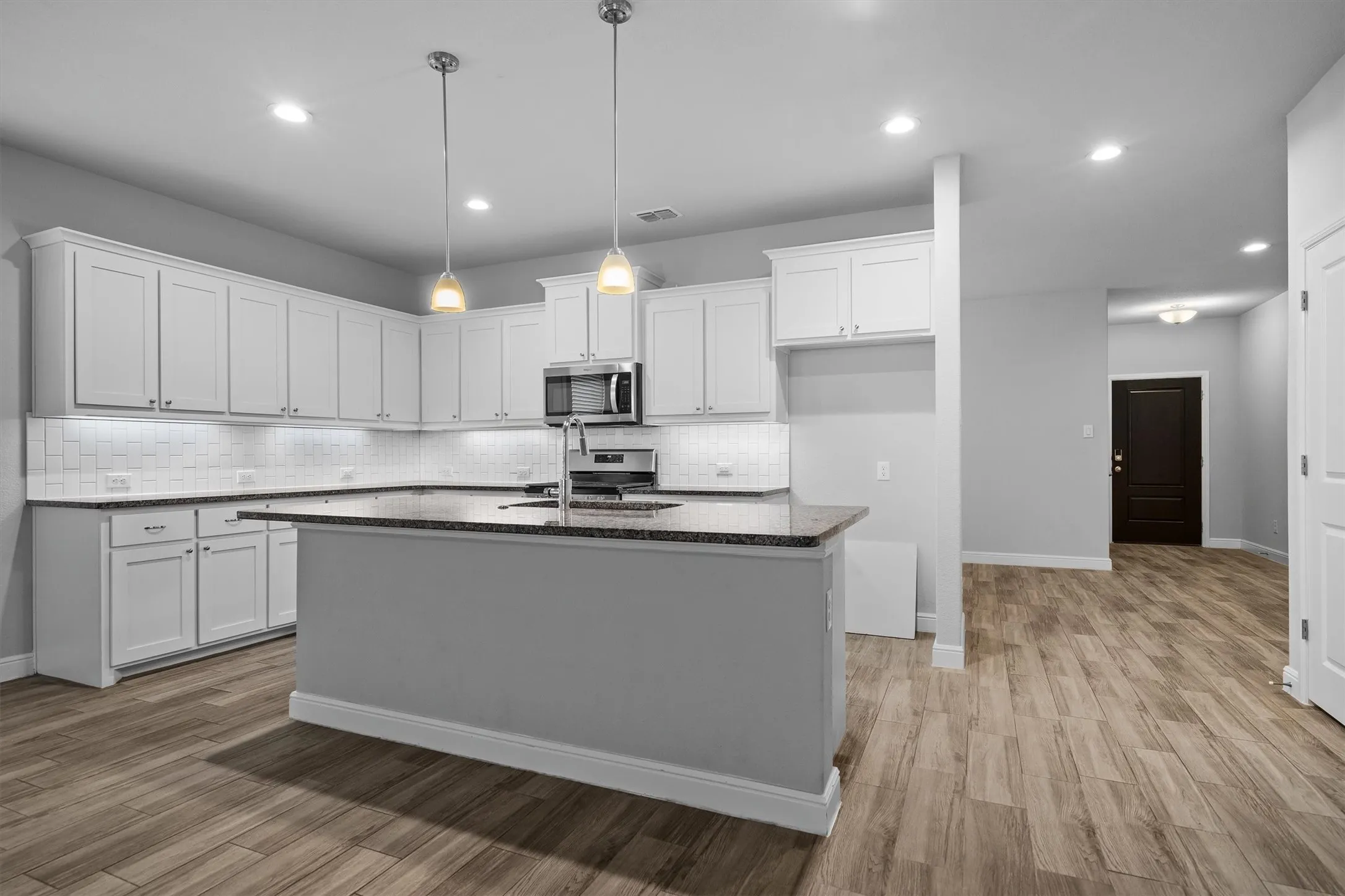 Single Family Residence For Sale in Denton County , 2304 Mockingbird Court, Northlake, Texas 76247, 4 Bedroom, 2 Bathroom, 2 Garage spaces, 2,215 Sqft, built in 2021, mls#21328925, Real Estate Agent in Northlake, Homes For Sale in Denton county, Homes For Sale in Northlake, Realtor in Northlake Texas, Real Estate Brokerage Independent Realty Texas, Luminita Cordes Realtor