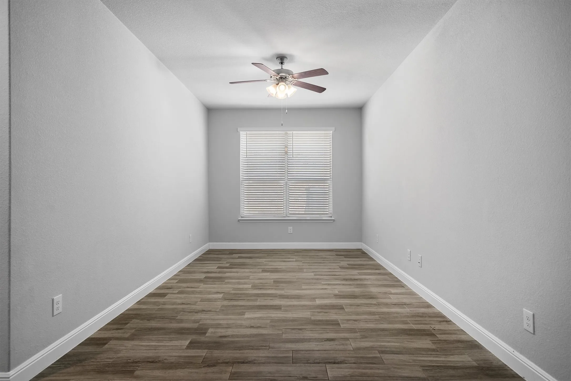 The perfect flex space. Previously used as an office, but would make a great game room, play room, dining room, or office