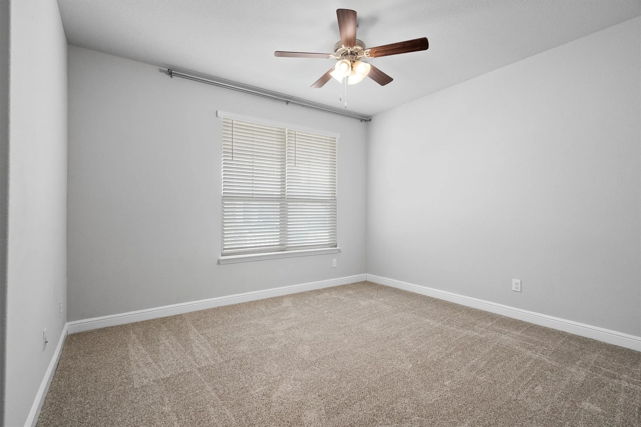 Secondary bedroom #3
