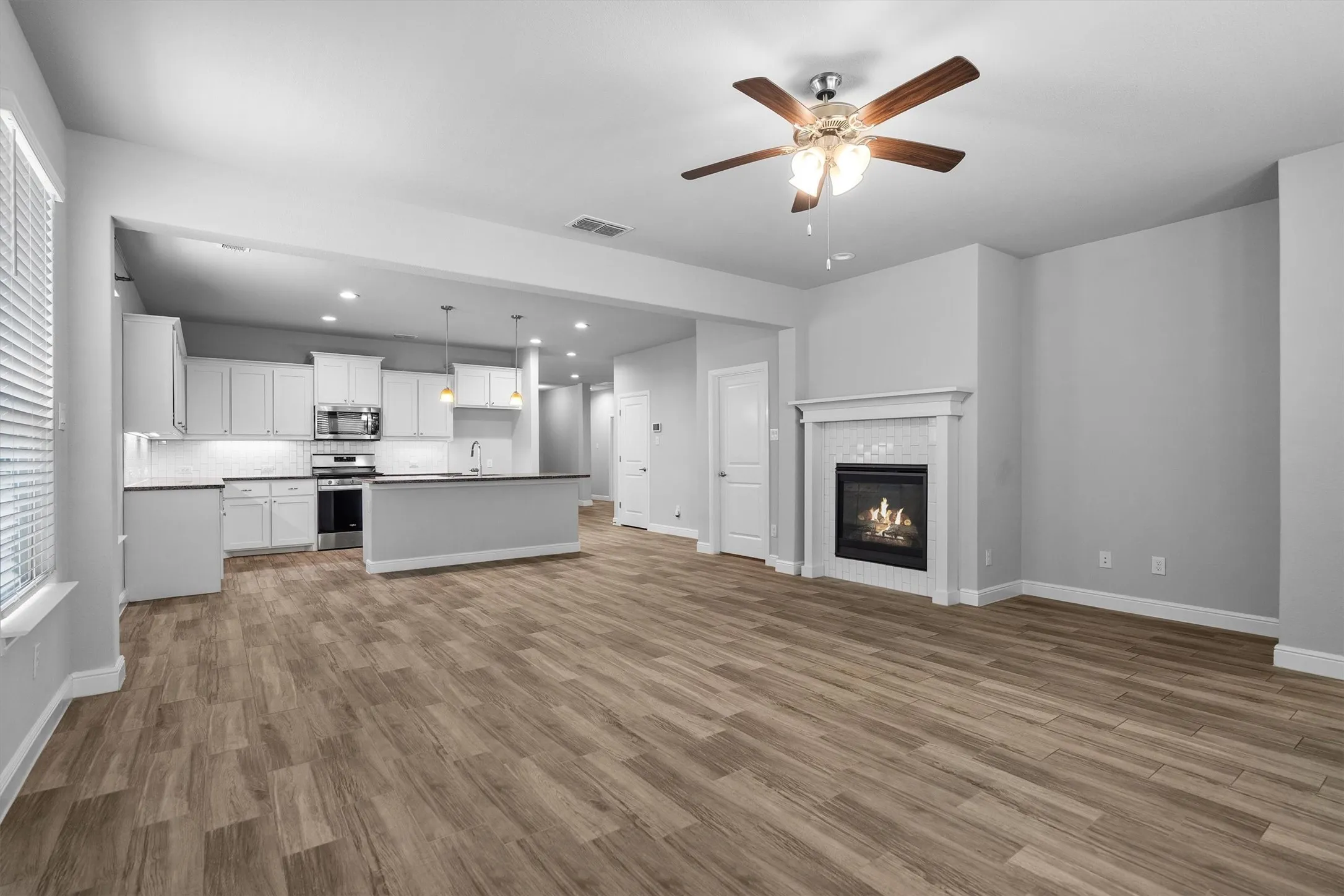Single Family Residence For Sale in Denton County , 2304 Mockingbird Court, Northlake, Texas 76247, 4 Bedroom, 2 Bathroom, 2 Garage spaces, 2,215 Sqft, built in 2021, mls#21328925, Real Estate Agent in Northlake, Homes For Sale in Denton county, Homes For Sale in Northlake, Realtor in Northlake Texas, Real Estate Brokerage Independent Realty Texas, Luminita Cordes Realtor