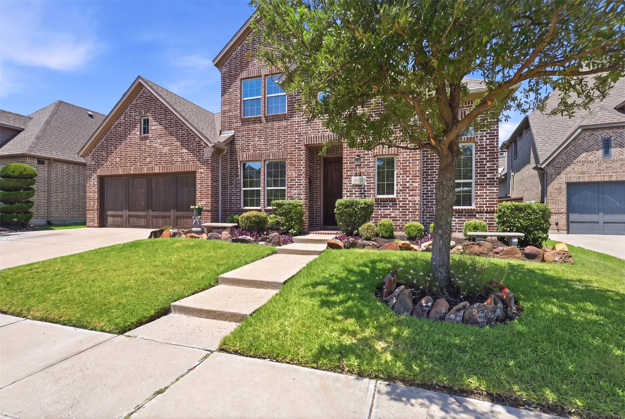 Single Family Residence For Sale in Denton County , 4625 Maverick Way, Carrollton, Texas 75010, 4 Bedroom, 3 Bathroom, 3 Garage spaces, 3,500 Sqft, built in 2014, mls#21328967, Real Estate Agent in Carrollton, Homes For Sale in Denton county, Homes For Sale in Carrollton, Realtor in Carrollton Texas, Real Estate Brokerage Independent Realty Texas, Luminita Cordes Realtor