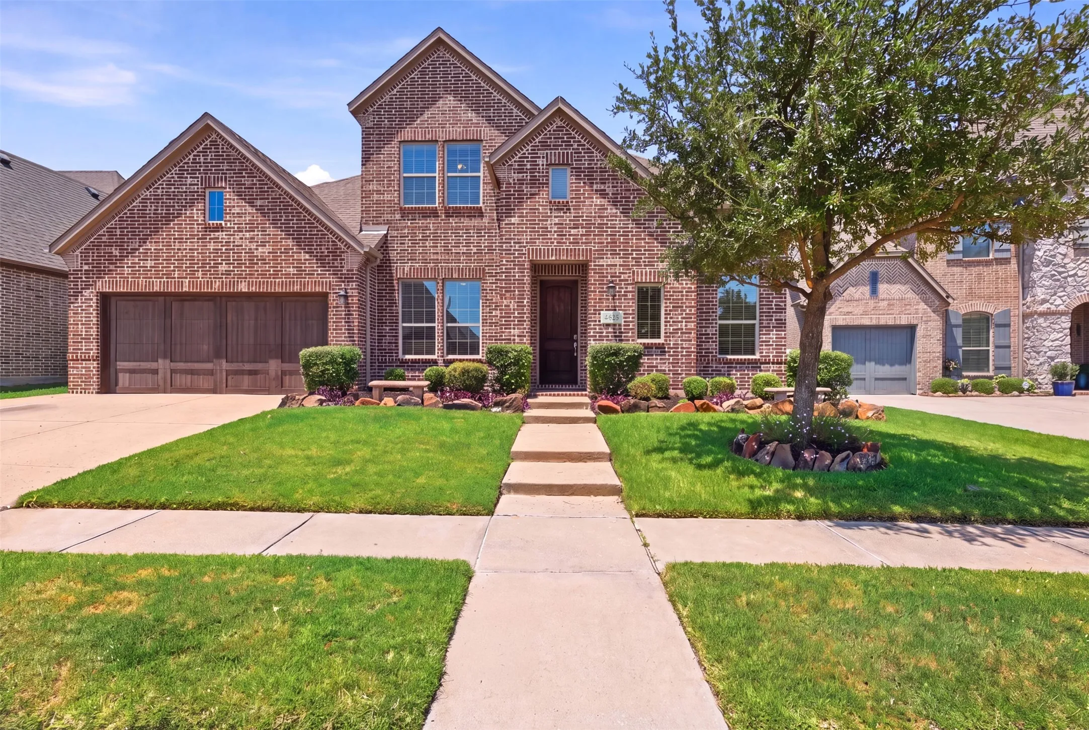 Single Family Residence For Sale in Denton County , 4625 Maverick Way, Carrollton, Texas 75010, 4 Bedroom, 3 Bathroom, 3 Garage spaces, 3,500 Sqft, built in 2014, mls#21328967, Real Estate Agent in Carrollton, Homes For Sale in Denton county, Homes For Sale in Carrollton, Realtor in Carrollton Texas, Real Estate Brokerage Independent Realty Texas, Luminita Cordes Realtor