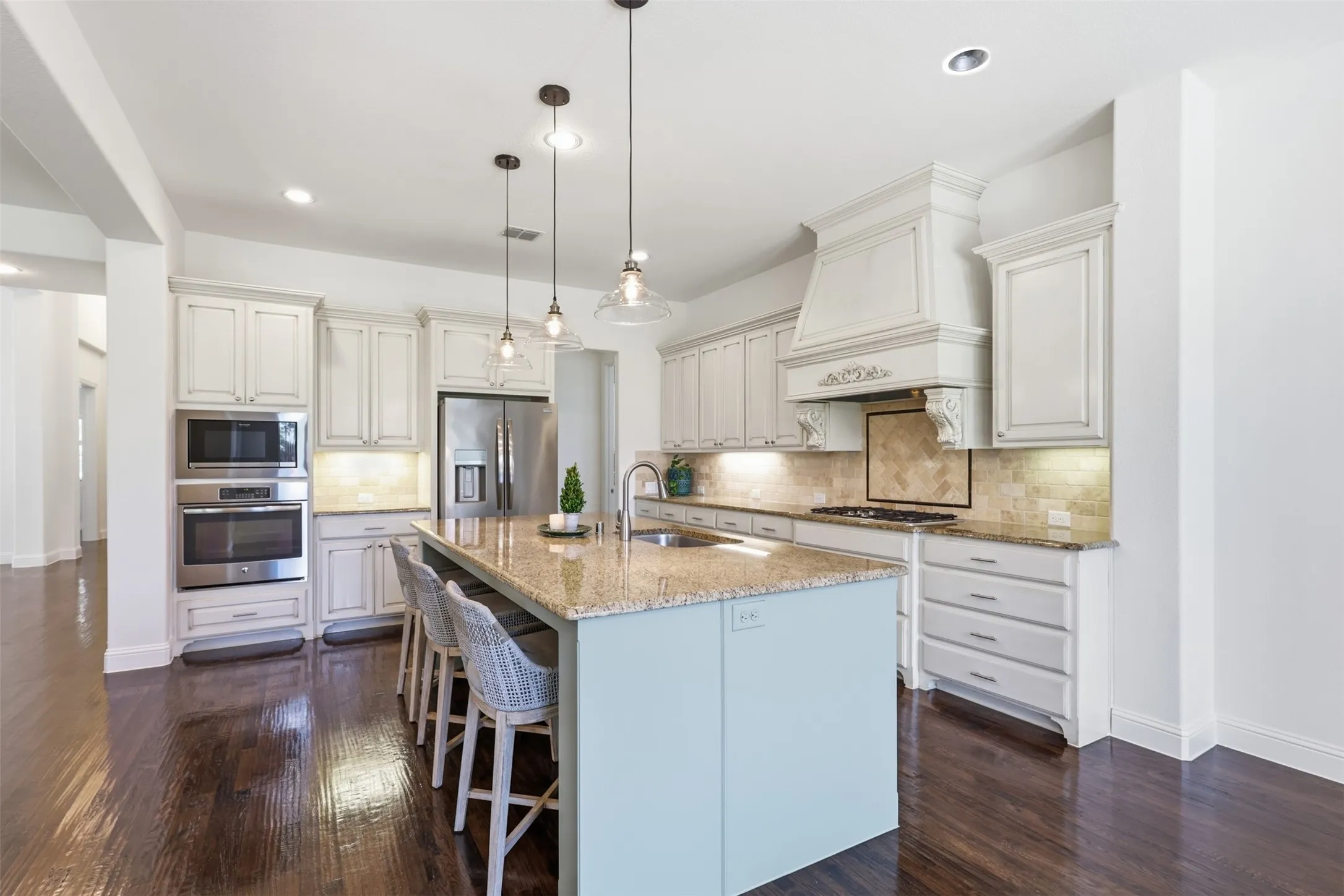 Single Family Residence For Sale in Denton County , 4625 Maverick Way, Carrollton, Texas 75010, 4 Bedroom, 3 Bathroom, 3 Garage spaces, 3,500 Sqft, built in 2014, mls#21328967, Real Estate Agent in Carrollton, Homes For Sale in Denton county, Homes For Sale in Carrollton, Realtor in Carrollton Texas, Real Estate Brokerage Independent Realty Texas, Luminita Cordes Realtor