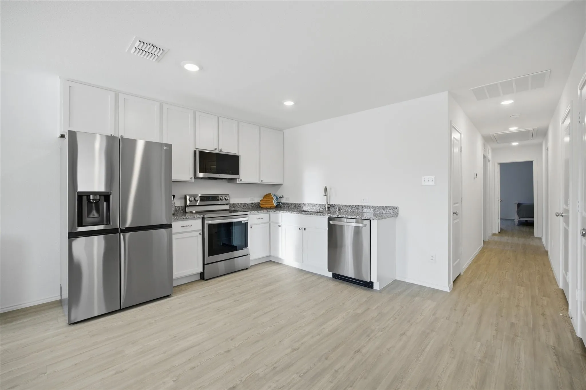 Single Family Residence For Rent in Collin County , 236 Jethro Lane, Princeton, Texas 75407, 3 Bedroom, 2 Bathroom, Garage spaces, 1,155 Sqft, built in 2024, Price $1,600, mls#21329007, Real Estate Agent in Princeton, Homes For Rent in Collin county, Homes For Rent in Princeton, Realtor in Princeton Texas, Real Estate Brokerage Independent Realty Texas, Luminita Cordes Realtor