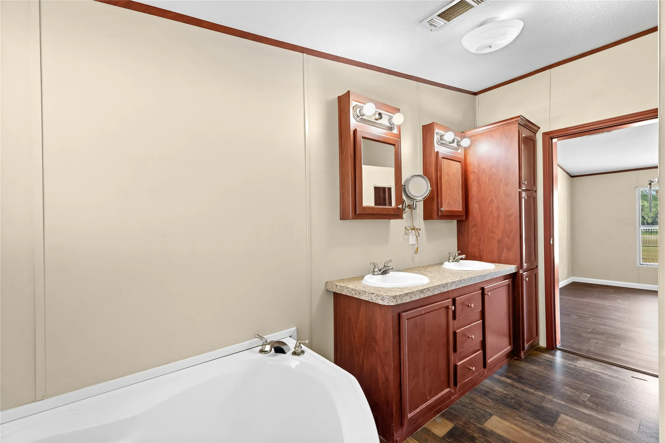Mobile Home For Sale in Hunt County , 3634 County Road 2621, Caddo Mills, Texas 75135, 3 Bedroom, 2 Bathroom, Garage spaces, 1,232 Sqft, built in 2013, mls#21328978, Real Estate Agent in Caddo Mills, Homes For Sale in Hunt county, Homes For Sale in Caddo Mills, Realtor in Caddo Mills Texas, Real Estate Brokerage Independent Realty Texas, Luminita Cordes Realtor