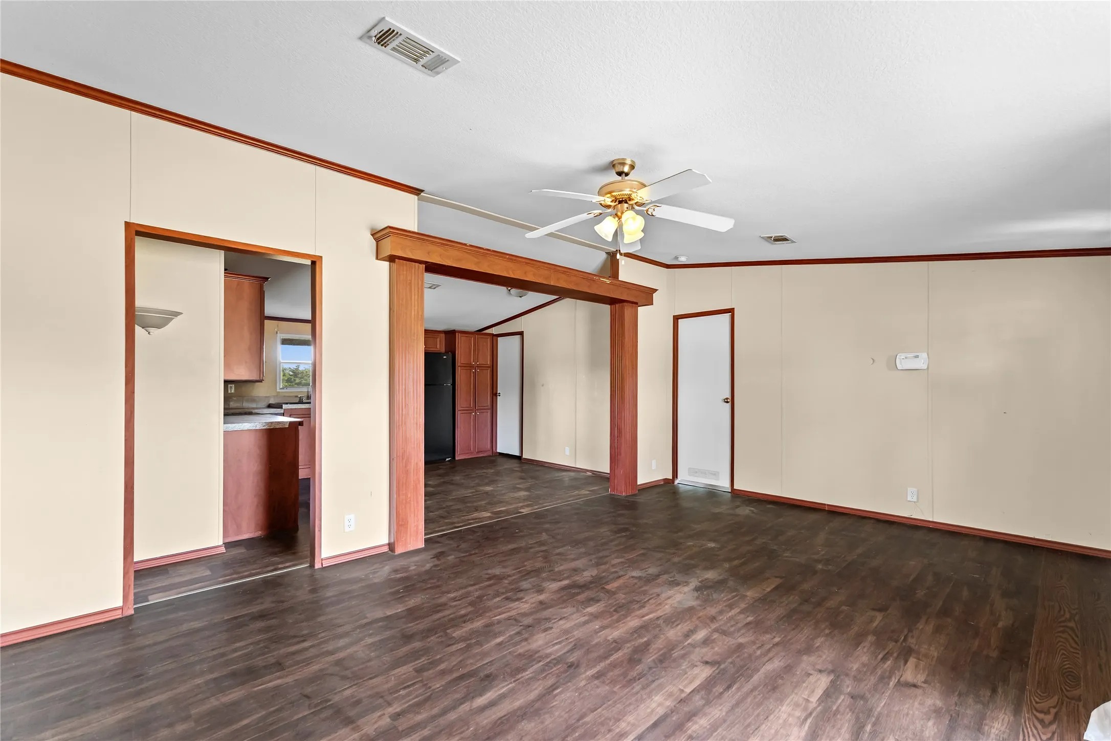Mobile Home For Sale in Hunt County , 3634 County Road 2621, Caddo Mills, Texas 75135, 3 Bedroom, 2 Bathroom, Garage spaces, 1,232 Sqft, built in 2013, mls#21328978, Real Estate Agent in Caddo Mills, Homes For Sale in Hunt county, Homes For Sale in Caddo Mills, Realtor in Caddo Mills Texas, Real Estate Brokerage Independent Realty Texas, Luminita Cordes Realtor