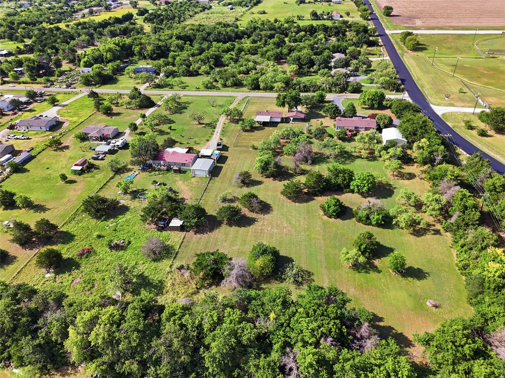Mobile Home For Sale in Hunt County , 3634 County Road 2621, Caddo Mills, Texas 75135, 3 Bedroom, 2 Bathroom, Garage spaces, 1,232 Sqft, built in 2013, mls#21328978, Real Estate Agent in Caddo Mills, Homes For Sale in Hunt county, Homes For Sale in Caddo Mills, Realtor in Caddo Mills Texas, Real Estate Brokerage Independent Realty Texas, Luminita Cordes Realtor