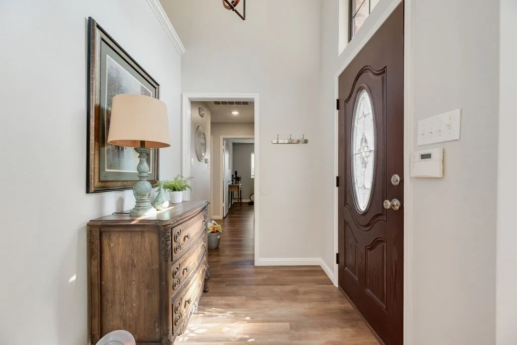 Single Family Residence For Sale in Denton County , 5021 Marcus Drive, Flower Mound, Texas 75028, 3 Bedroom, 2 Bathroom, 2 Garage spaces, 1,674 Sqft, built in 1985, mls#21329025, Real Estate Agent in Flower Mound, Homes For Sale in Denton county, Homes For Sale in Flower Mound, Realtor in Flower Mound Texas, Real Estate Brokerage Independent Realty Texas, Luminita Cordes Realtor