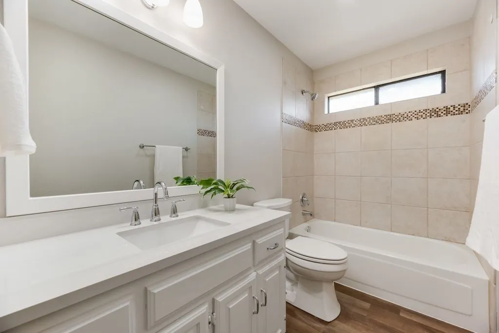 Single Family Residence For Sale in Denton County , 5021 Marcus Drive, Flower Mound, Texas 75028, 3 Bedroom, 2 Bathroom, 2 Garage spaces, 1,674 Sqft, built in 1985, mls#21329025, Real Estate Agent in Flower Mound, Homes For Sale in Denton county, Homes For Sale in Flower Mound, Realtor in Flower Mound Texas, Real Estate Brokerage Independent Realty Texas, Luminita Cordes Realtor