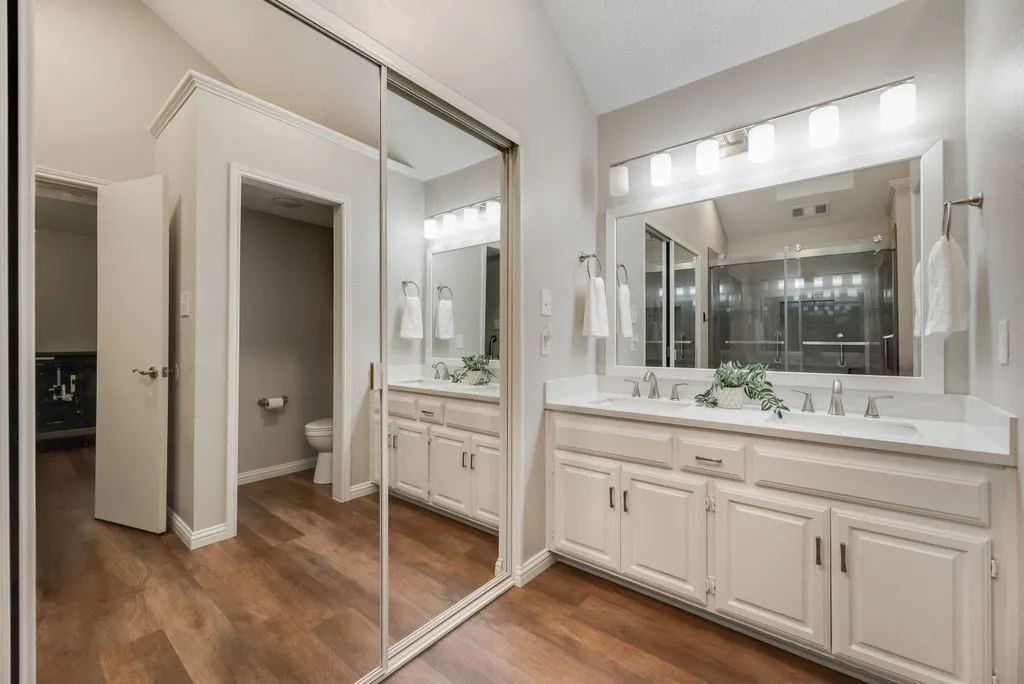 Single Family Residence For Sale in Denton County , 5021 Marcus Drive, Flower Mound, Texas 75028, 3 Bedroom, 2 Bathroom, 2 Garage spaces, 1,674 Sqft, built in 1985, mls#21329025, Real Estate Agent in Flower Mound, Homes For Sale in Denton county, Homes For Sale in Flower Mound, Realtor in Flower Mound Texas, Real Estate Brokerage Independent Realty Texas, Luminita Cordes Realtor