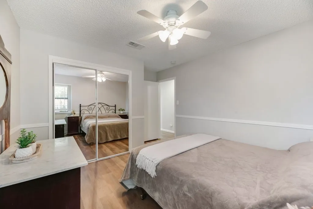 Single Family Residence For Sale in Denton County , 5021 Marcus Drive, Flower Mound, Texas 75028, 3 Bedroom, 2 Bathroom, 2 Garage spaces, 1,674 Sqft, built in 1985, mls#21329025, Real Estate Agent in Flower Mound, Homes For Sale in Denton county, Homes For Sale in Flower Mound, Realtor in Flower Mound Texas, Real Estate Brokerage Independent Realty Texas, Luminita Cordes Realtor