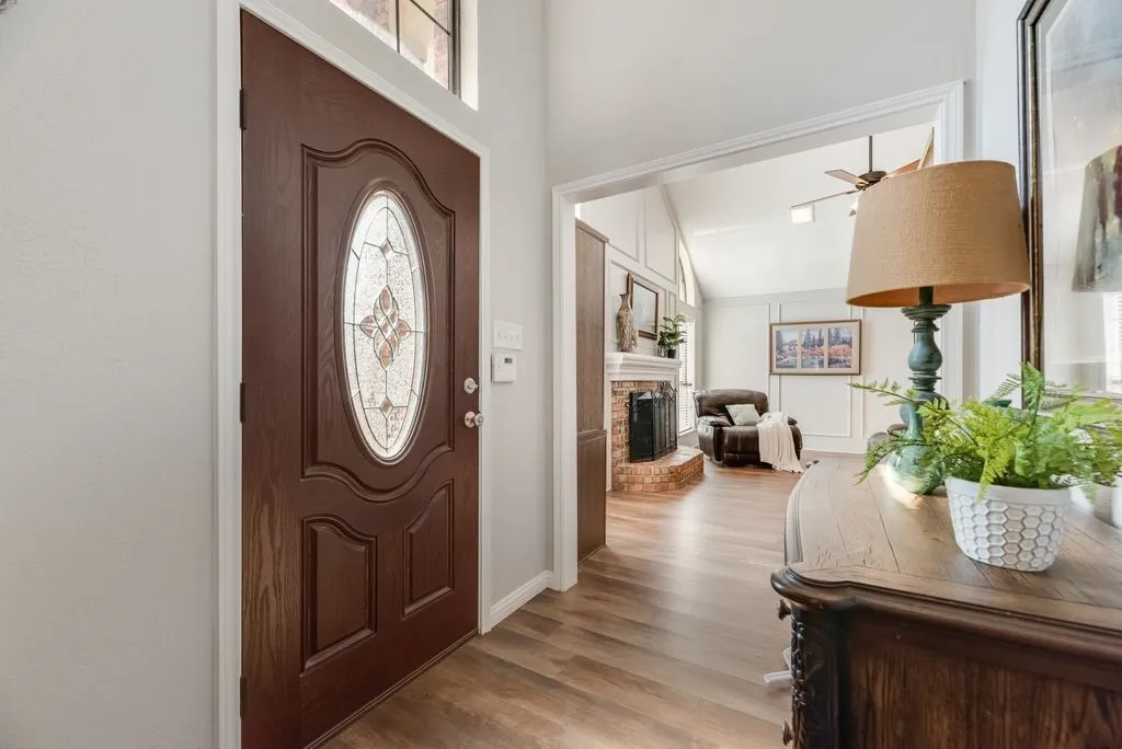 Single Family Residence For Sale in Denton County , 5021 Marcus Drive, Flower Mound, Texas 75028, 3 Bedroom, 2 Bathroom, 2 Garage spaces, 1,674 Sqft, built in 1985, mls#21329025, Real Estate Agent in Flower Mound, Homes For Sale in Denton county, Homes For Sale in Flower Mound, Realtor in Flower Mound Texas, Real Estate Brokerage Independent Realty Texas, Luminita Cordes Realtor