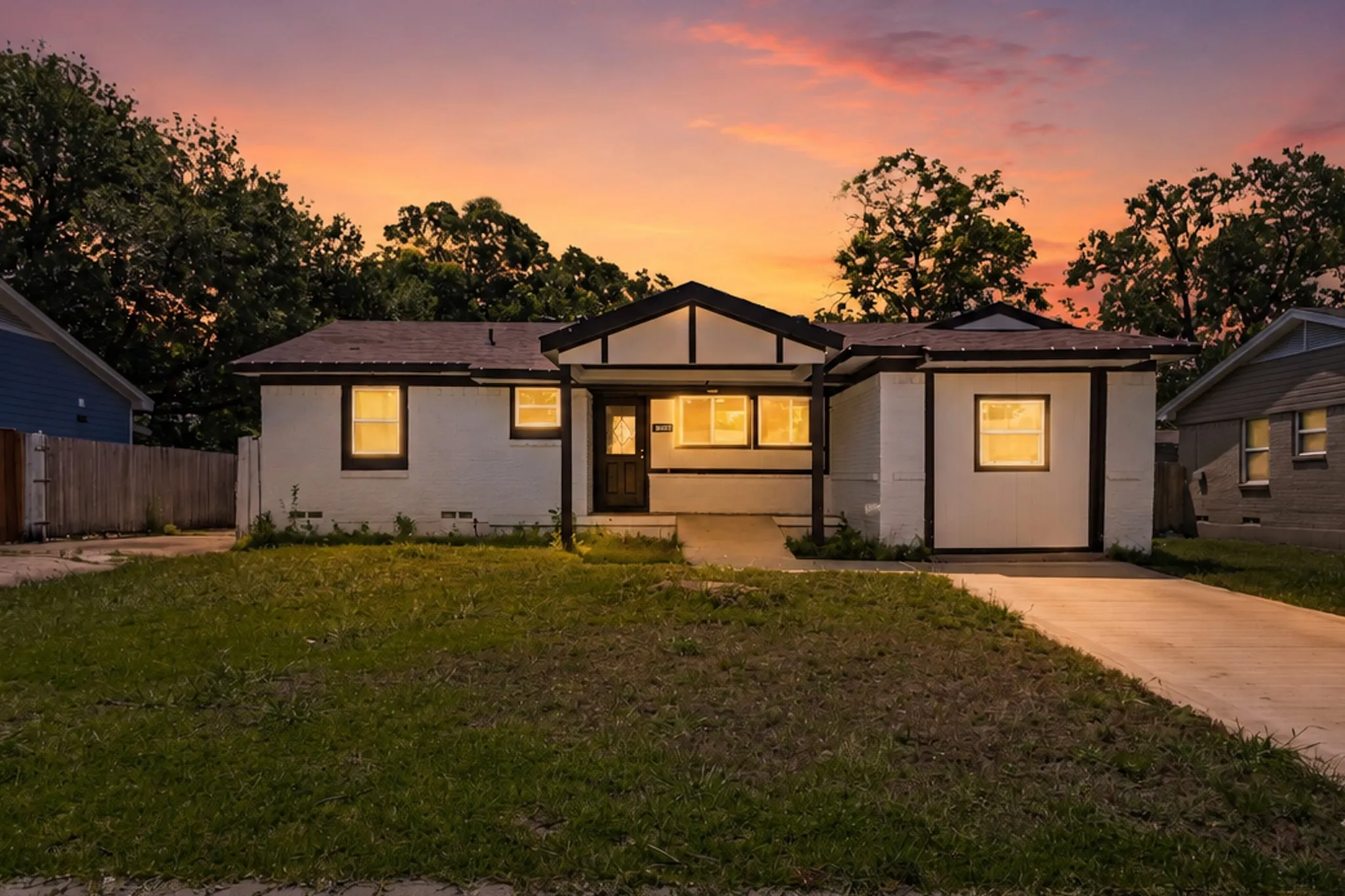 Single Family Residence For Sale in Dallas County , 1706 Summit Street, Mesquite, Texas 75149, 4 Bedroom, 3 Bathroom, Garage spaces, 1,363 Sqft, built in 1959, mls#21329027, Real Estate Agent in Mesquite, Homes For Sale in Dallas county, Homes For Sale in Mesquite, Realtor in Mesquite Texas, Real Estate Brokerage Independent Realty Texas, Luminita Cordes Realtor