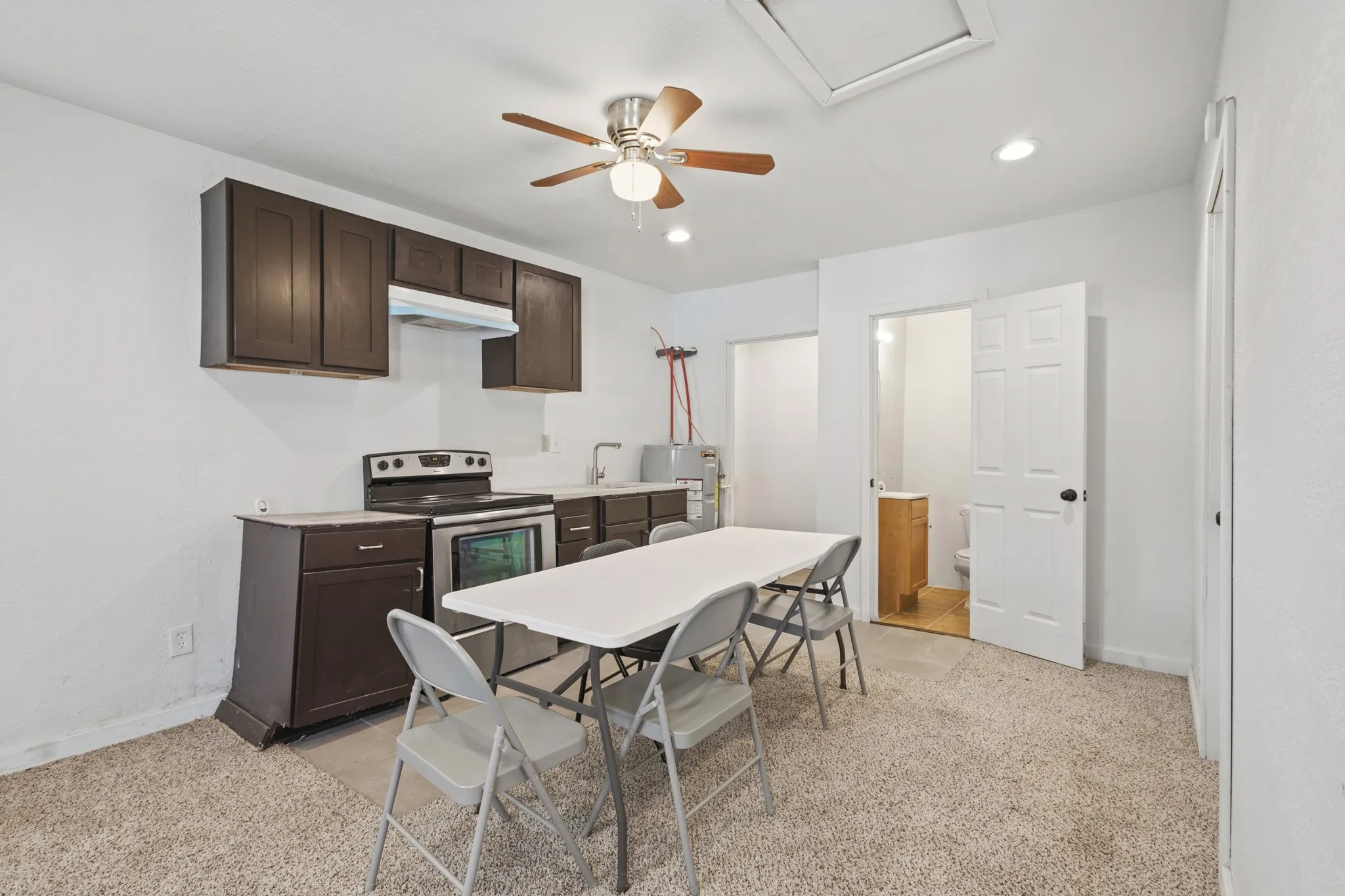 Single Family Residence For Sale in Dallas County , 1706 Summit Street, Mesquite, Texas 75149, 4 Bedroom, 3 Bathroom, Garage spaces, 1,363 Sqft, built in 1959, mls#21329027, Real Estate Agent in Mesquite, Homes For Sale in Dallas county, Homes For Sale in Mesquite, Realtor in Mesquite Texas, Real Estate Brokerage Independent Realty Texas, Luminita Cordes Realtor