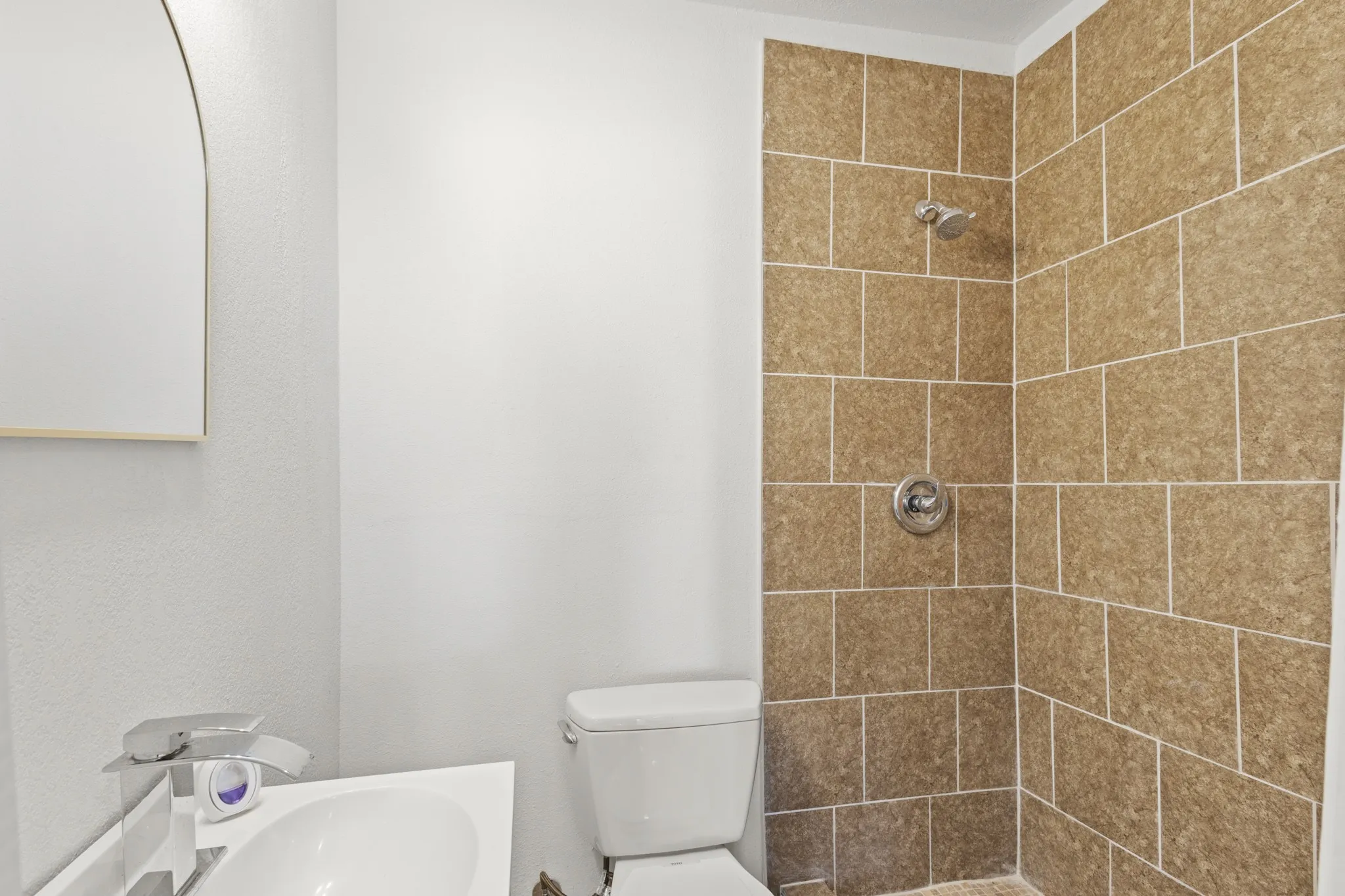 Single Family Residence For Sale in Dallas County , 1706 Summit Street, Mesquite, Texas 75149, 4 Bedroom, 3 Bathroom, Garage spaces, 1,363 Sqft, built in 1959, mls#21329027, Real Estate Agent in Mesquite, Homes For Sale in Dallas county, Homes For Sale in Mesquite, Realtor in Mesquite Texas, Real Estate Brokerage Independent Realty Texas, Luminita Cordes Realtor