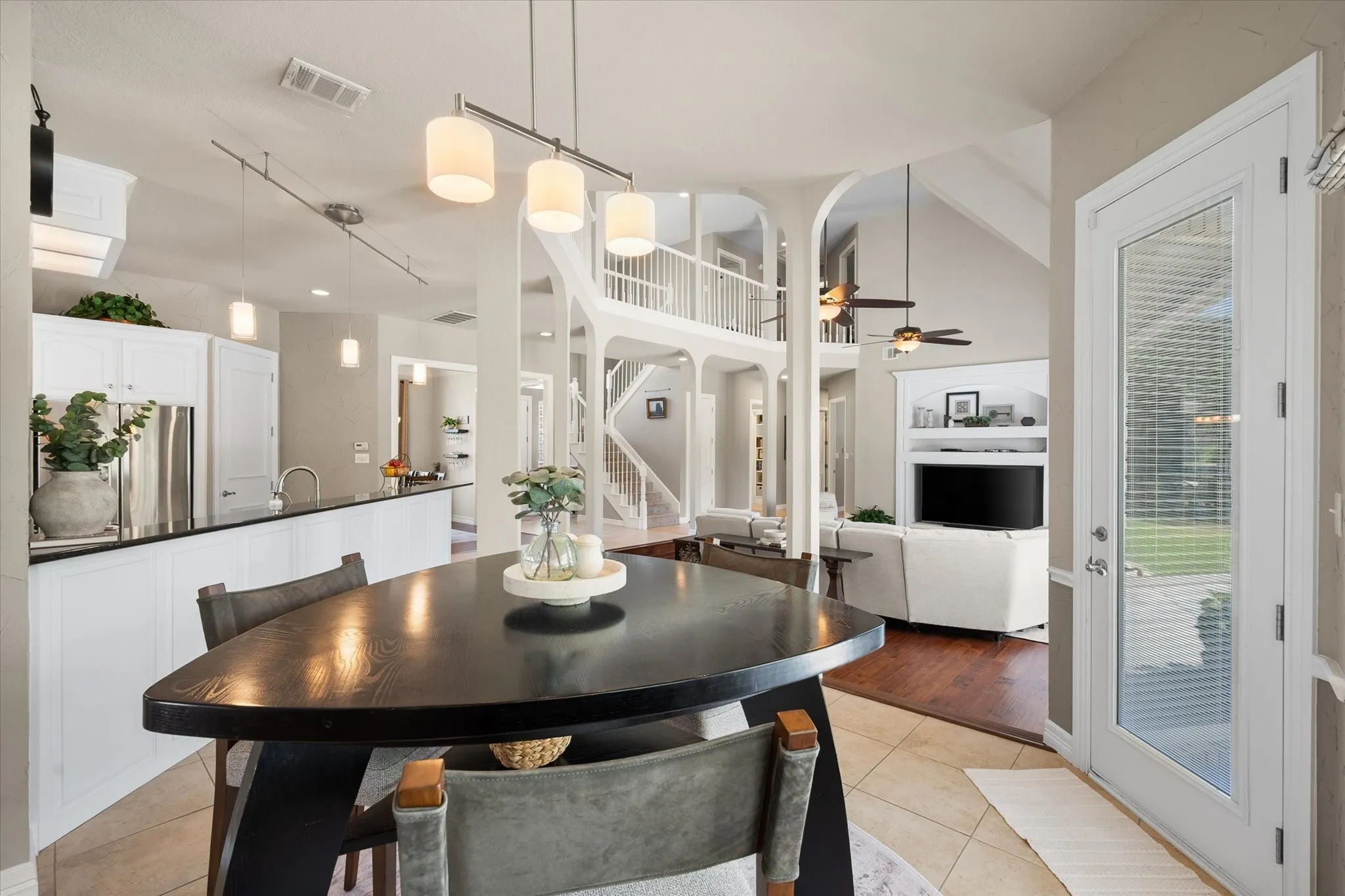 Single Family Residence For Sale in Tarrant County , 1133 Wales Drive, Keller, Texas 76248, 5 Bedroom, 4 Bathroom, 3 Garage spaces, 4,047 Sqft, built in 1992, mls#21328301, Real Estate Agent in Keller, Homes For Sale in Tarrant county, Homes For Sale in Keller, Realtor in Keller Texas, Real Estate Brokerage Independent Realty Texas, Luminita Cordes Realtor