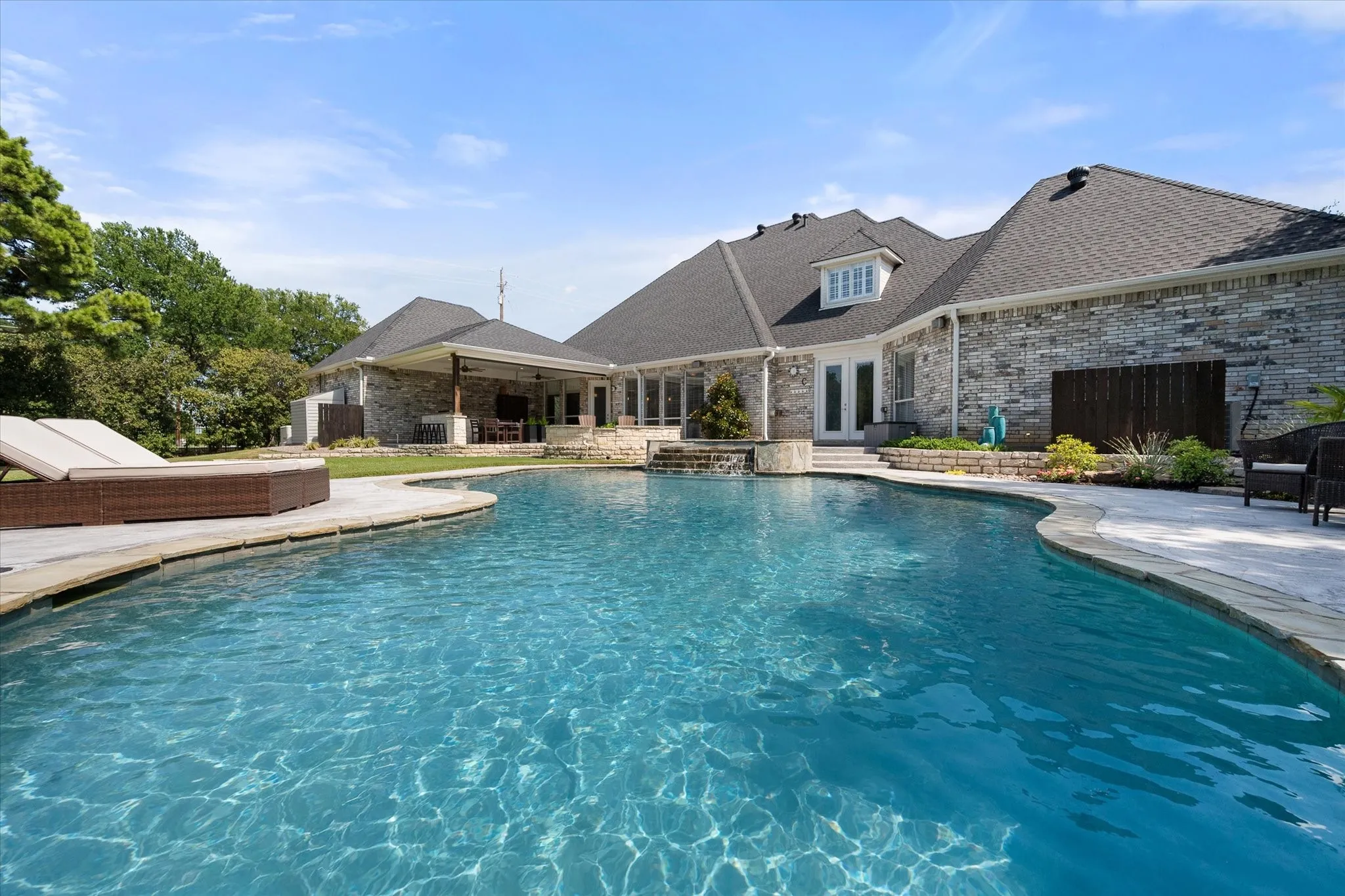 Single Family Residence For Sale in Tarrant County , 1133 Wales Drive, Keller, Texas 76248, 5 Bedroom, 4 Bathroom, 3 Garage spaces, 4,047 Sqft, built in 1992, mls#21328301, Real Estate Agent in Keller, Homes For Sale in Tarrant county, Homes For Sale in Keller, Realtor in Keller Texas, Real Estate Brokerage Independent Realty Texas, Luminita Cordes Realtor