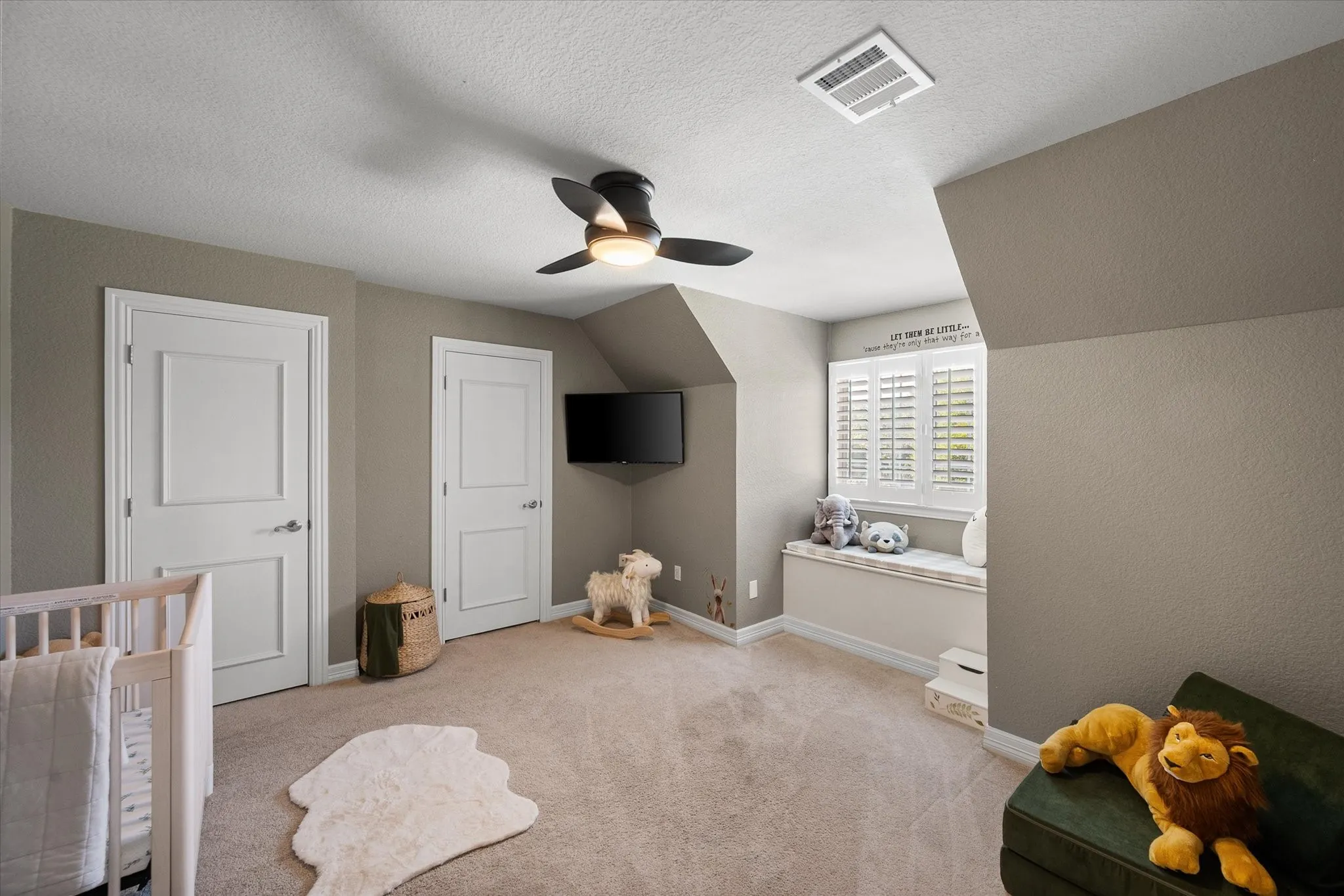 Single Family Residence For Sale in Tarrant County , 1133 Wales Drive, Keller, Texas 76248, 5 Bedroom, 4 Bathroom, 3 Garage spaces, 4,047 Sqft, built in 1992, mls#21328301, Real Estate Agent in Keller, Homes For Sale in Tarrant county, Homes For Sale in Keller, Realtor in Keller Texas, Real Estate Brokerage Independent Realty Texas, Luminita Cordes Realtor