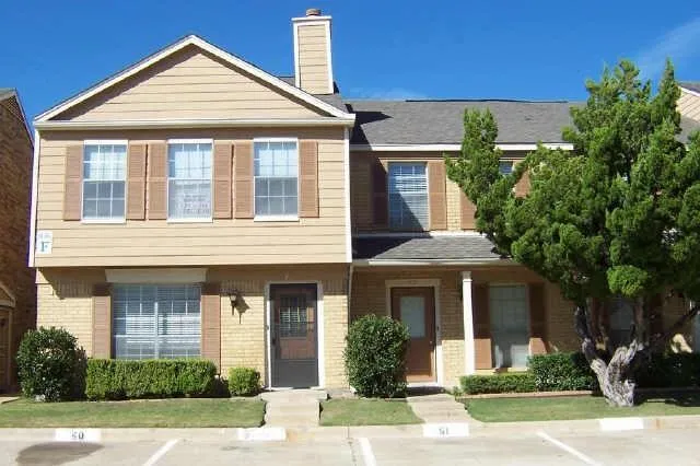 Condominium For Rent in Collin County , 2400 Jupiter Road F1, Plano, Texas 75074, 1 Bedroom, 1 Bathroom, Garage spaces, 706 Sqft, built in 1985, Price $1,200, mls#21329032, Real Estate Agent in Plano, Homes For Rent in Collin county, Homes For Rent in Plano, Realtor in Plano Texas, Real Estate Brokerage Independent Realty Texas, Luminita Cordes Realtor