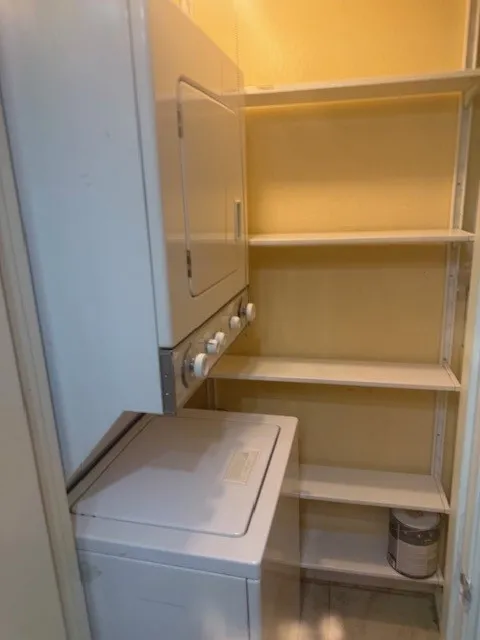 Condominium For Rent in Collin County , 2400 Jupiter Road F1, Plano, Texas 75074, 1 Bedroom, 1 Bathroom, Garage spaces, 706 Sqft, built in 1985, Price $1,200, mls#21329032, Real Estate Agent in Plano, Homes For Rent in Collin county, Homes For Rent in Plano, Realtor in Plano Texas, Real Estate Brokerage Independent Realty Texas, Luminita Cordes Realtor