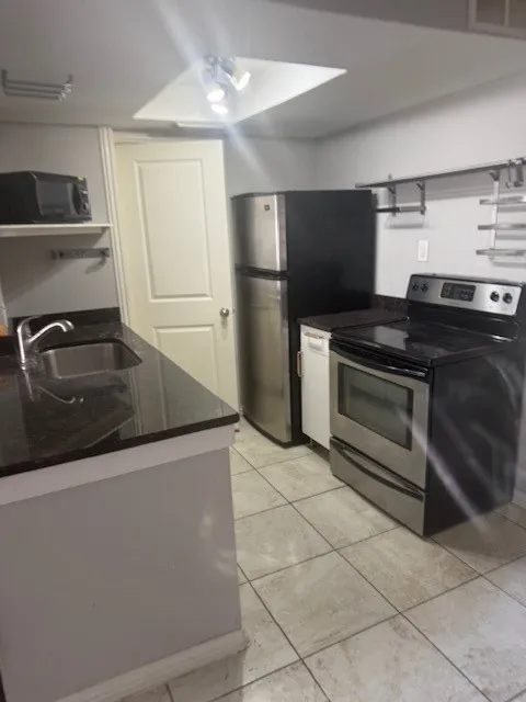 Condominium For Rent in Collin County , 2400 Jupiter Road F1, Plano, Texas 75074, 1 Bedroom, 1 Bathroom, Garage spaces, 706 Sqft, built in 1985, Price $1,200, mls#21329032, Real Estate Agent in Plano, Homes For Rent in Collin county, Homes For Rent in Plano, Realtor in Plano Texas, Real Estate Brokerage Independent Realty Texas, Luminita Cordes Realtor