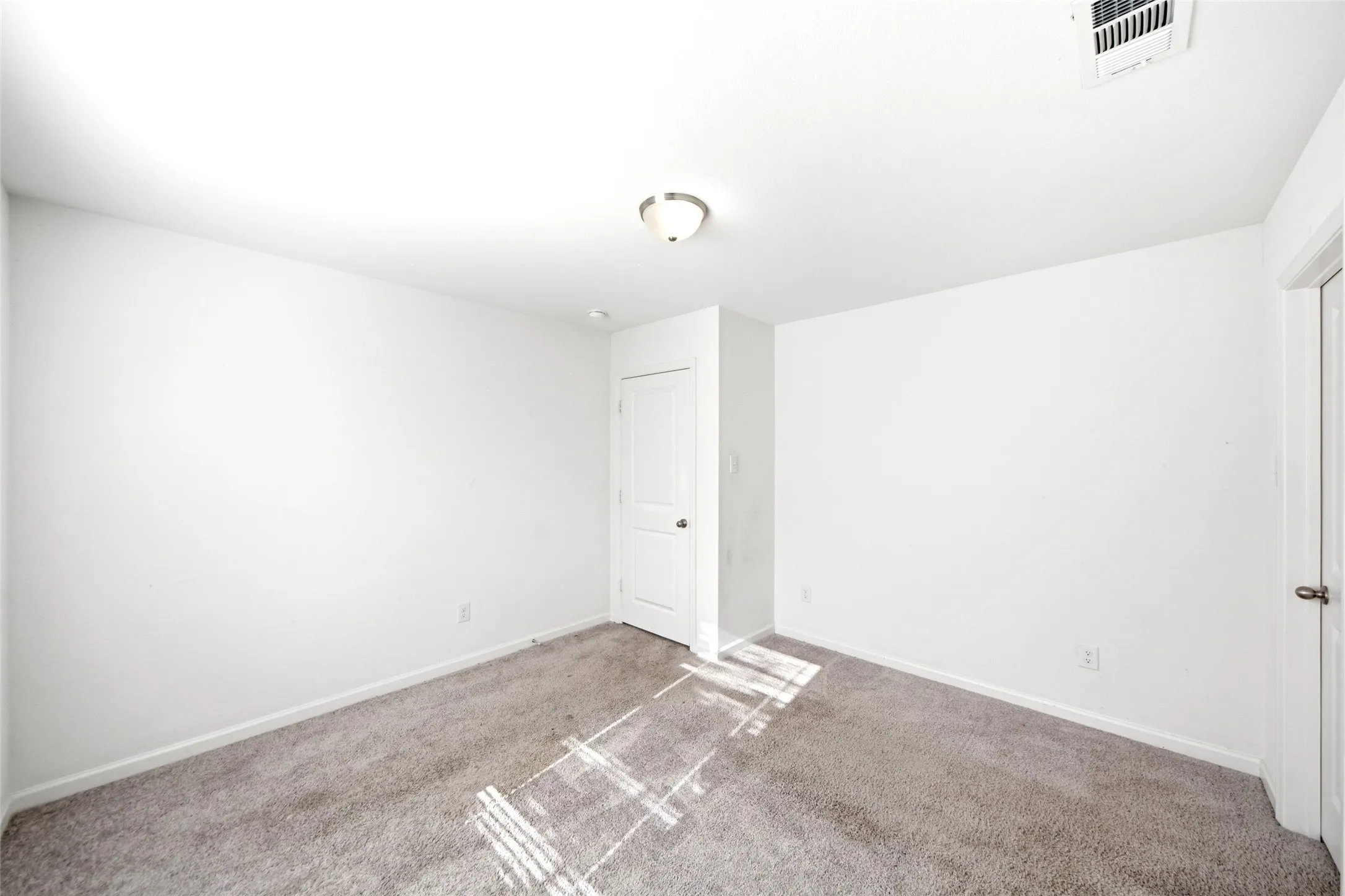 Single Family Residence For Rent in Kaufman County , 6223 Old Bridge Way, Forney, Texas 75126, 4 Bedroom, 3 Bathroom, 2 Garage spaces, 2,640 Sqft, built in 2022, mls#21329042, Real Estate Agent in Forney, Homes For Rent in Kaufman county, Homes For Rent in Forney, Realtor in Forney Texas, Real Estate Brokerage Independent Realty Texas, Luminita Cordes Realtor