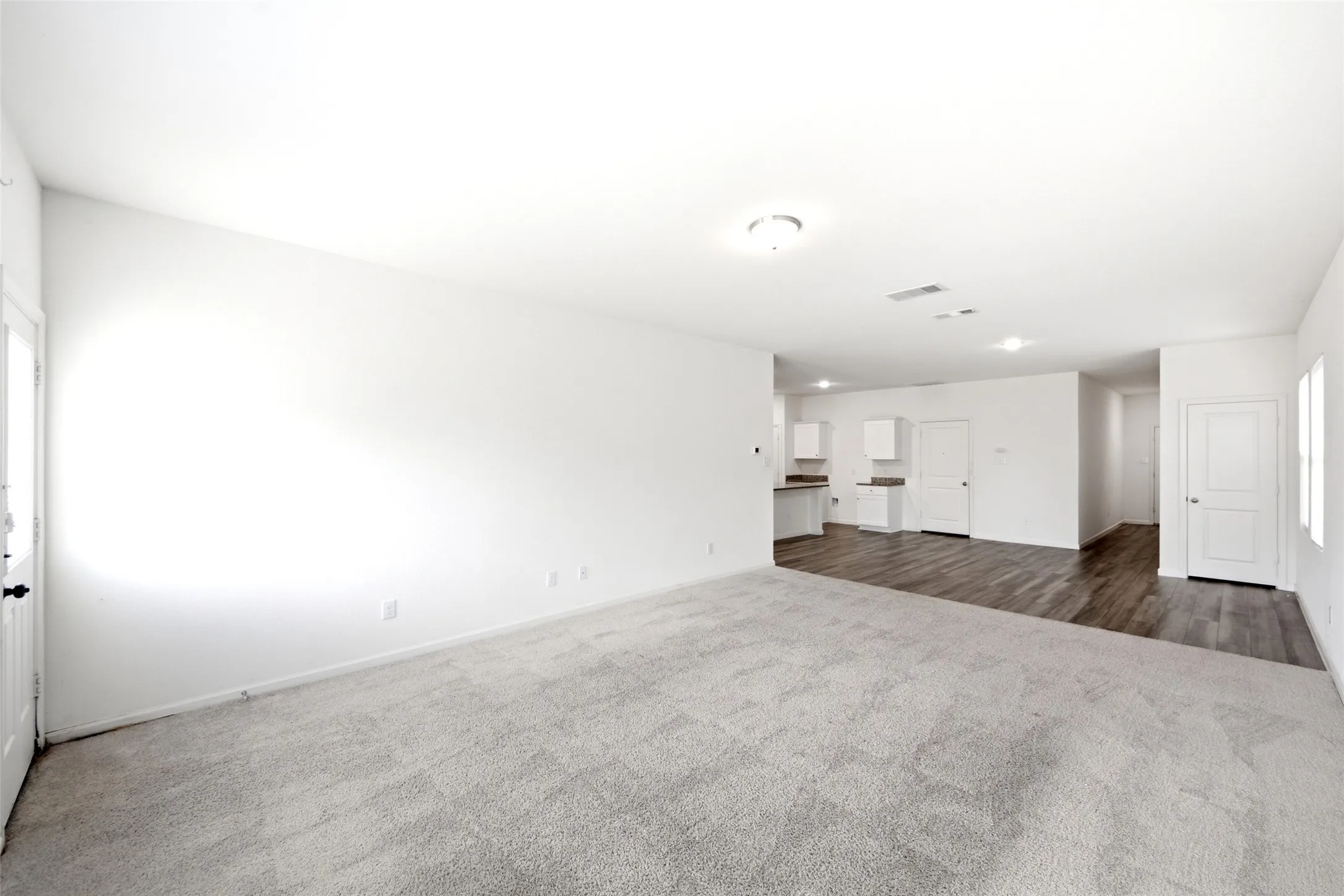 Single Family Residence For Rent in Kaufman County , 6223 Old Bridge Way, Forney, Texas 75126, 4 Bedroom, 3 Bathroom, 2 Garage spaces, 2,640 Sqft, built in 2022, mls#21329042, Real Estate Agent in Forney, Homes For Rent in Kaufman county, Homes For Rent in Forney, Realtor in Forney Texas, Real Estate Brokerage Independent Realty Texas, Luminita Cordes Realtor