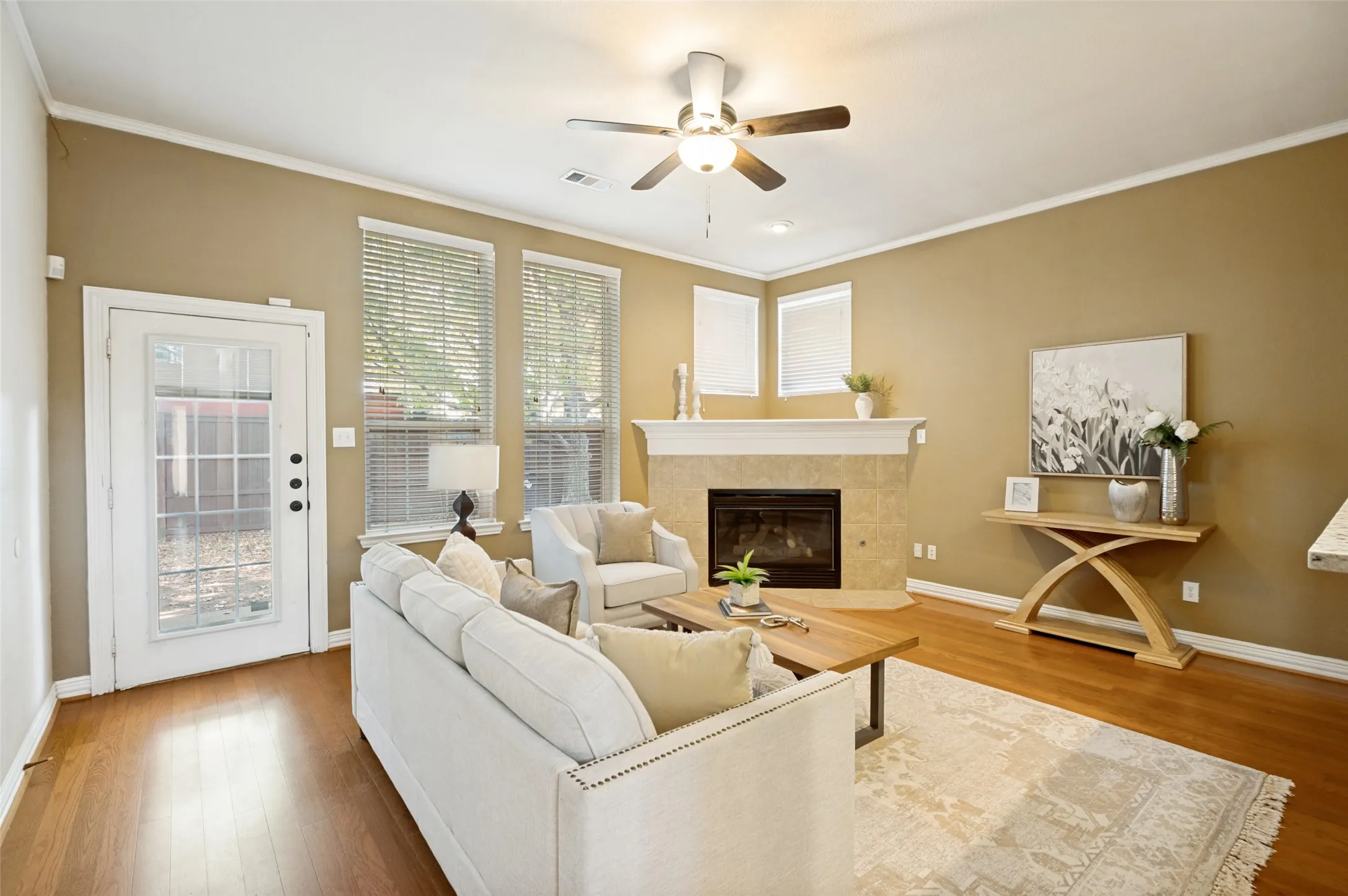 Single Family Residence For Sale in Collin County , 4252 Sun Creek Court, Plano, Texas 75093, 4 Bedroom, 3 Bathroom, 2 Garage spaces, 2,363 Sqft, built in 2000, mls#21316659, Real Estate Agent in Plano, Homes For Sale in Collin county, Homes For Sale in Plano, Realtor in Plano Texas, Real Estate Brokerage Independent Realty Texas, Luminita Cordes Realtor