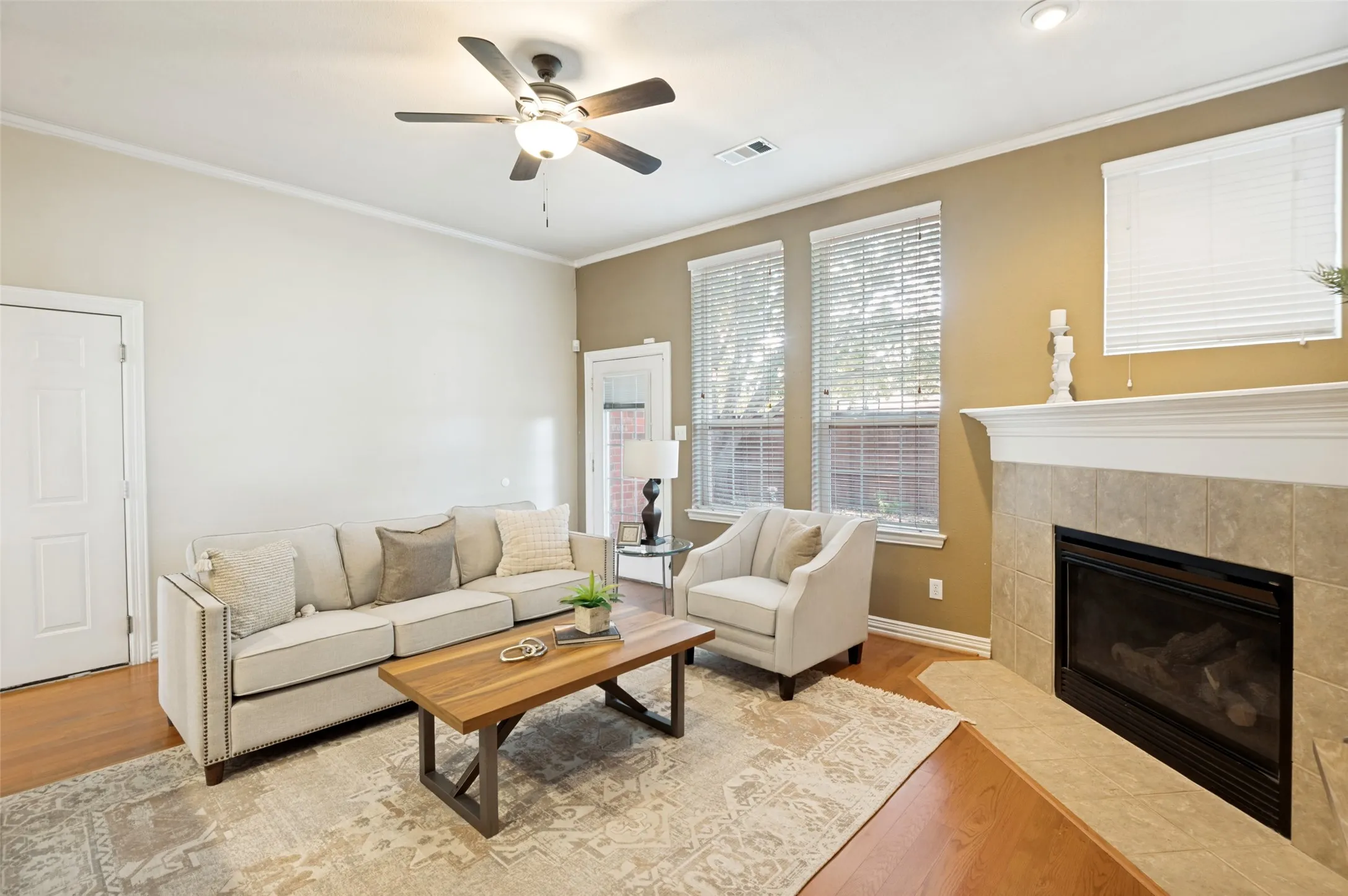 Single Family Residence For Sale in Collin County , 4252 Sun Creek Court, Plano, Texas 75093, 4 Bedroom, 3 Bathroom, 2 Garage spaces, 2,363 Sqft, built in 2000, mls#21316659, Real Estate Agent in Plano, Homes For Sale in Collin county, Homes For Sale in Plano, Realtor in Plano Texas, Real Estate Brokerage Independent Realty Texas, Luminita Cordes Realtor