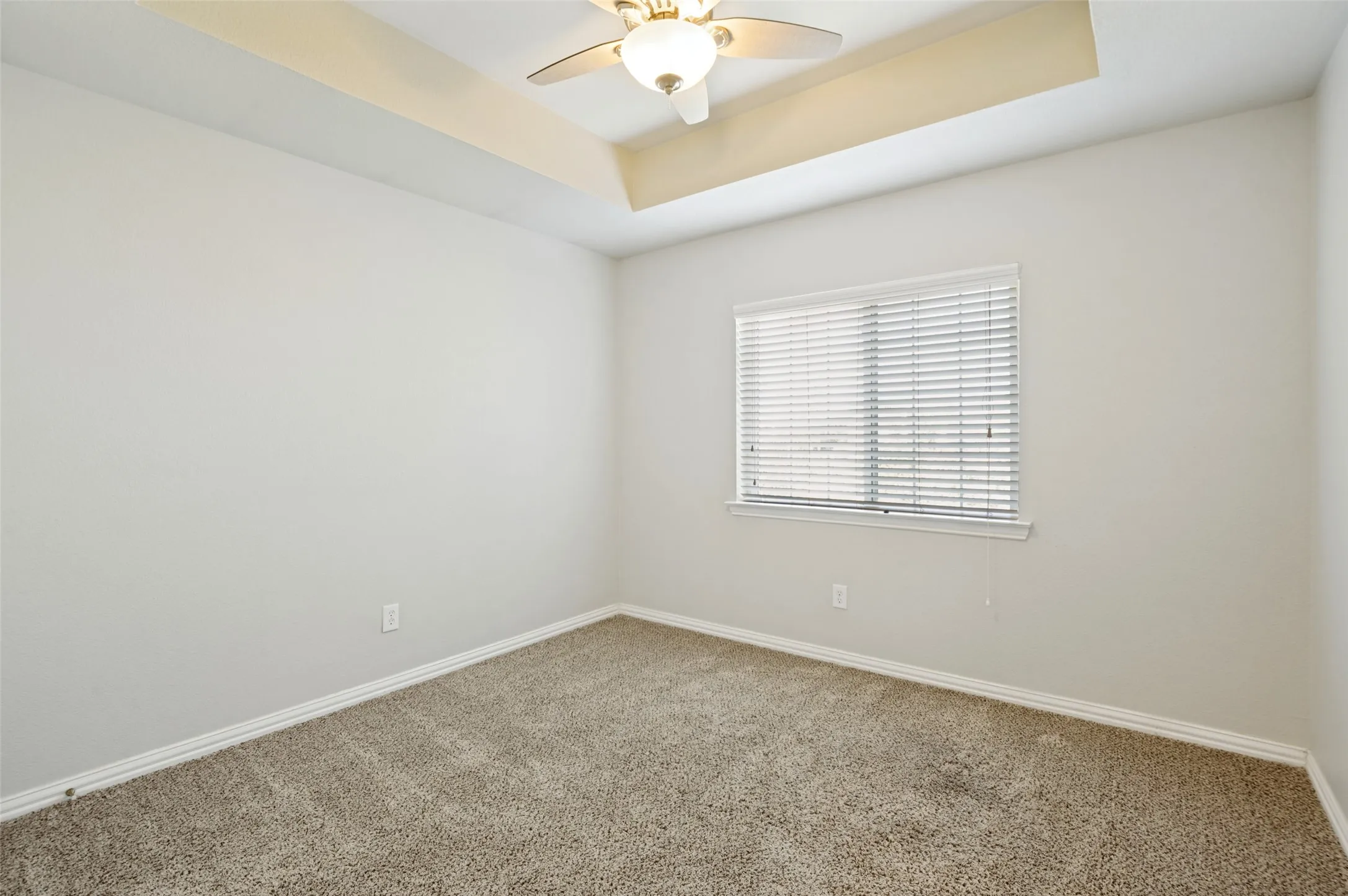 Single Family Residence For Sale in Collin County , 4252 Sun Creek Court, Plano, Texas 75093, 4 Bedroom, 3 Bathroom, 2 Garage spaces, 2,363 Sqft, built in 2000, mls#21316659, Real Estate Agent in Plano, Homes For Sale in Collin county, Homes For Sale in Plano, Realtor in Plano Texas, Real Estate Brokerage Independent Realty Texas, Luminita Cordes Realtor