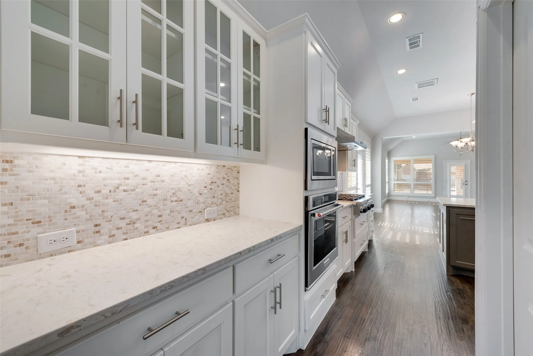 Single Family Residence For Rent in Collin County , 4420 Avenida Lane, Mc Kinney, Texas 75070, 3 Bedroom, 2 Bathroom, 2 Garage spaces, 2,217 Sqft, built in 2017, mls#21329044, Real Estate Agent in Mc Kinney, Homes For Rent in Collin county, Homes For Rent in Mc Kinney, Realtor in Mc Kinney Texas, Real Estate Brokerage Independent Realty Texas, Luminita Cordes Realtor