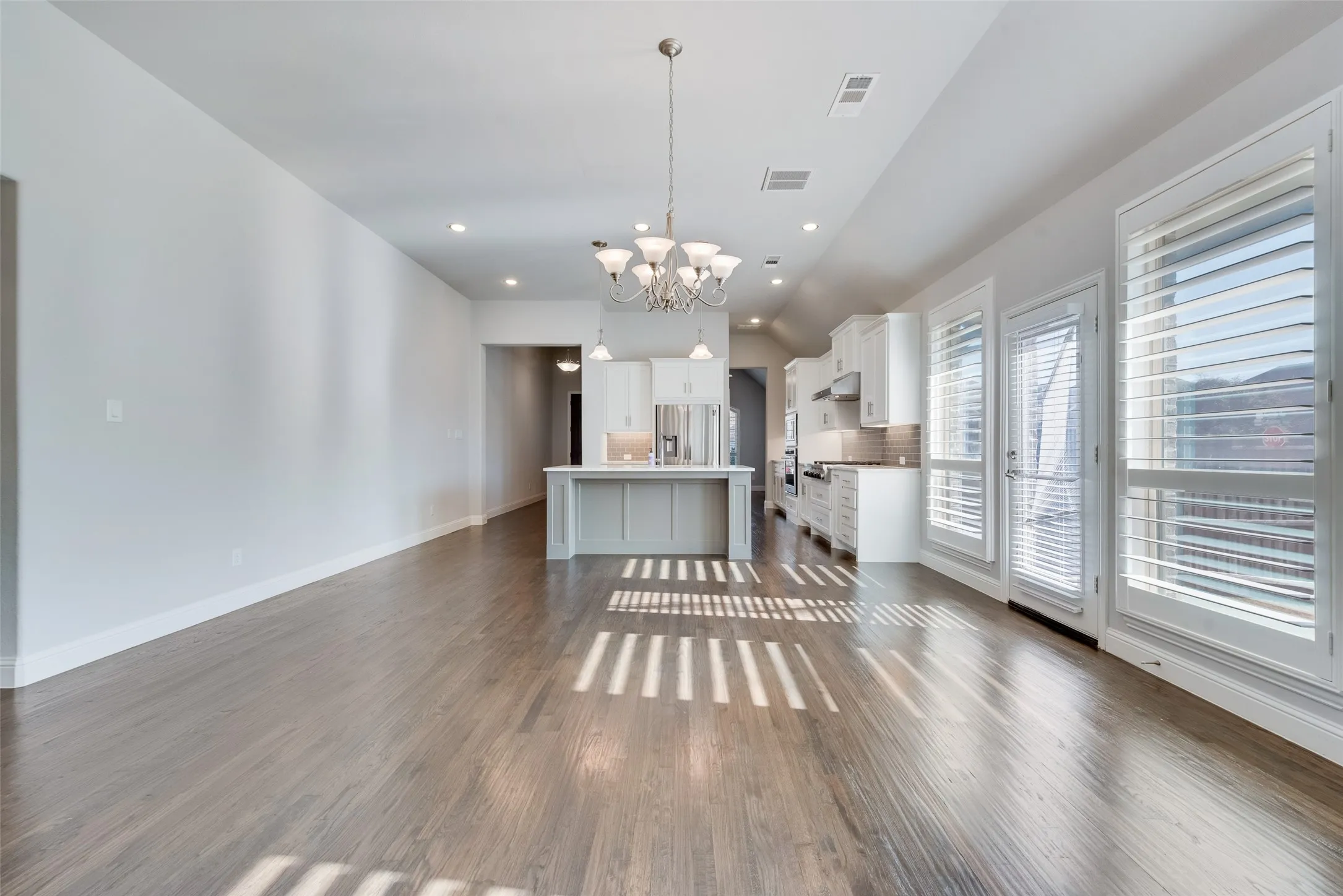 Single Family Residence For Rent in Collin County , 4420 Avenida Lane, Mc Kinney, Texas 75070, 3 Bedroom, 2 Bathroom, 2 Garage spaces, 2,217 Sqft, built in 2017, mls#21329044, Real Estate Agent in Mc Kinney, Homes For Rent in Collin county, Homes For Rent in Mc Kinney, Realtor in Mc Kinney Texas, Real Estate Brokerage Independent Realty Texas, Luminita Cordes Realtor