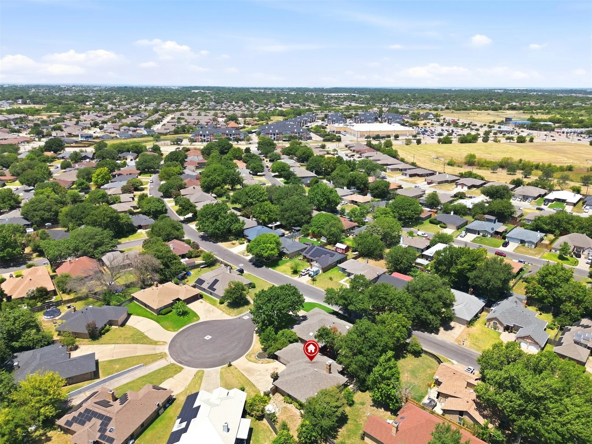 Single Family Residence For Sale in Tarrant County , 8205 Alsace Court, Fort Worth, Texas 76134, 3 Bedroom, 2 Bathroom, 2 Garage spaces, 1,577 Sqft, built in 1984, mls#21326611, Real Estate Agent in Fort Worth, Homes For Sale in Tarrant county, Homes For Sale in Fort Worth, Realtor in Fort Worth Texas, Real Estate Brokerage Independent Realty Texas, Luminita Cordes Realtor