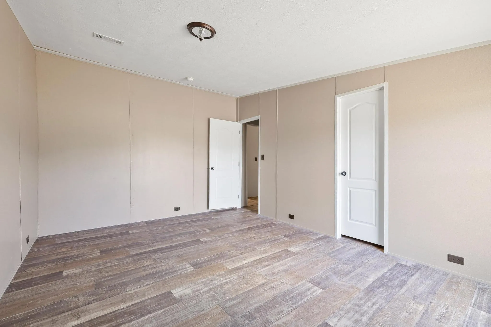 Single Family Residence For Sale in Fannin County , 225 Hemby Way, Bonham, Texas 75418, 3 Bedroom, 2 Bathroom, Garage spaces, 1,800 Sqft, built in 2025, mls#21313105, Real Estate Agent in Bonham, Homes For Sale in Fannin county, Homes For Sale in Bonham, Realtor in Bonham Texas, Real Estate Brokerage Independent Realty Texas, Luminita Cordes Realtor