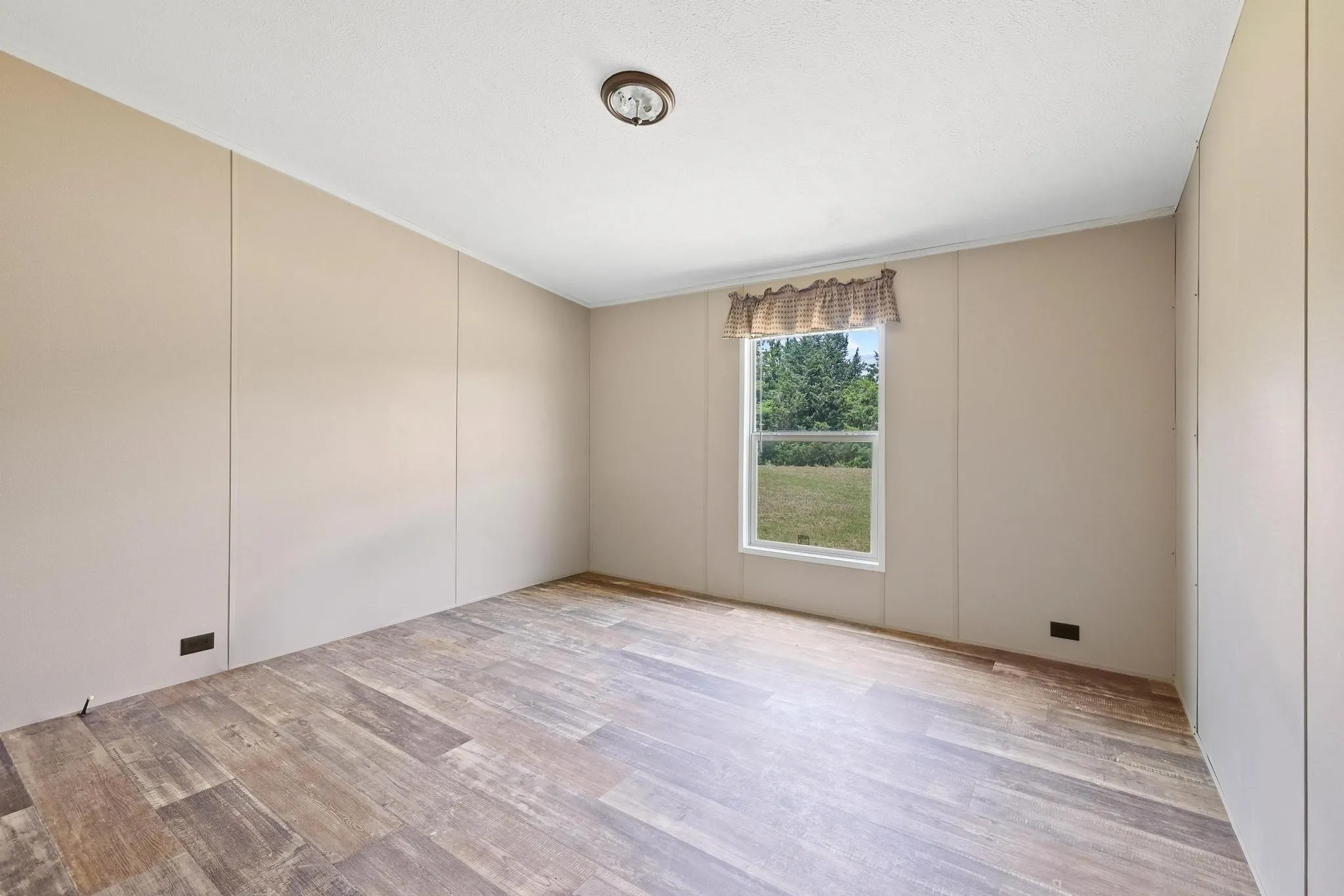 Empty room