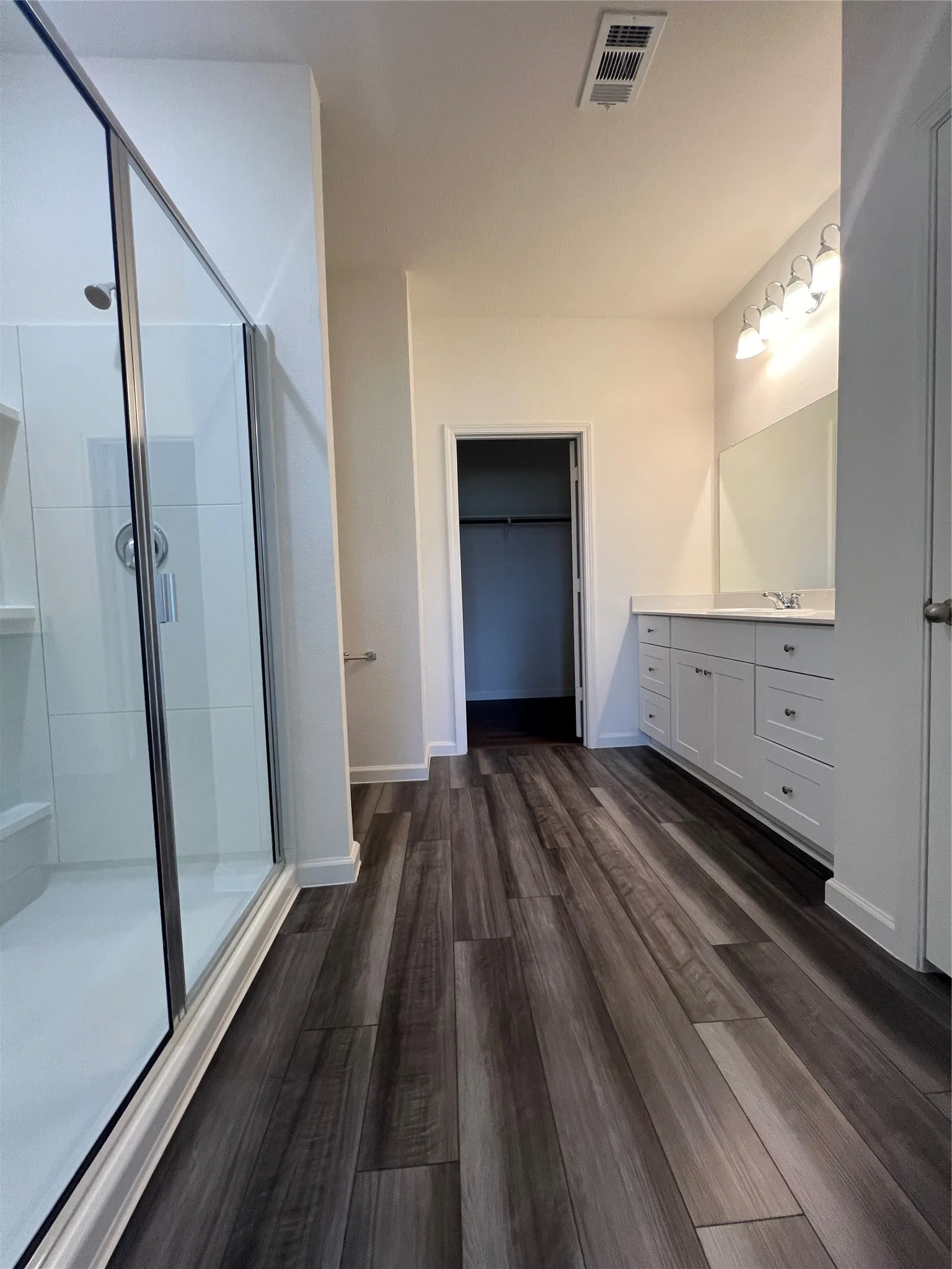 Single Family Residence For Rent in Collin County , 794 Yorkshire Drive, Lavon, Texas 75166, 4 Bedroom, 2 Bathroom, 2 Garage spaces, 1,884 Sqft, built in 2022, mls#21328339, Real Estate Agent in Lavon, Homes For Rent in Collin county, Homes For Rent in Lavon, Realtor in Lavon Texas, Real Estate Brokerage Independent Realty Texas, Luminita Cordes Realtor