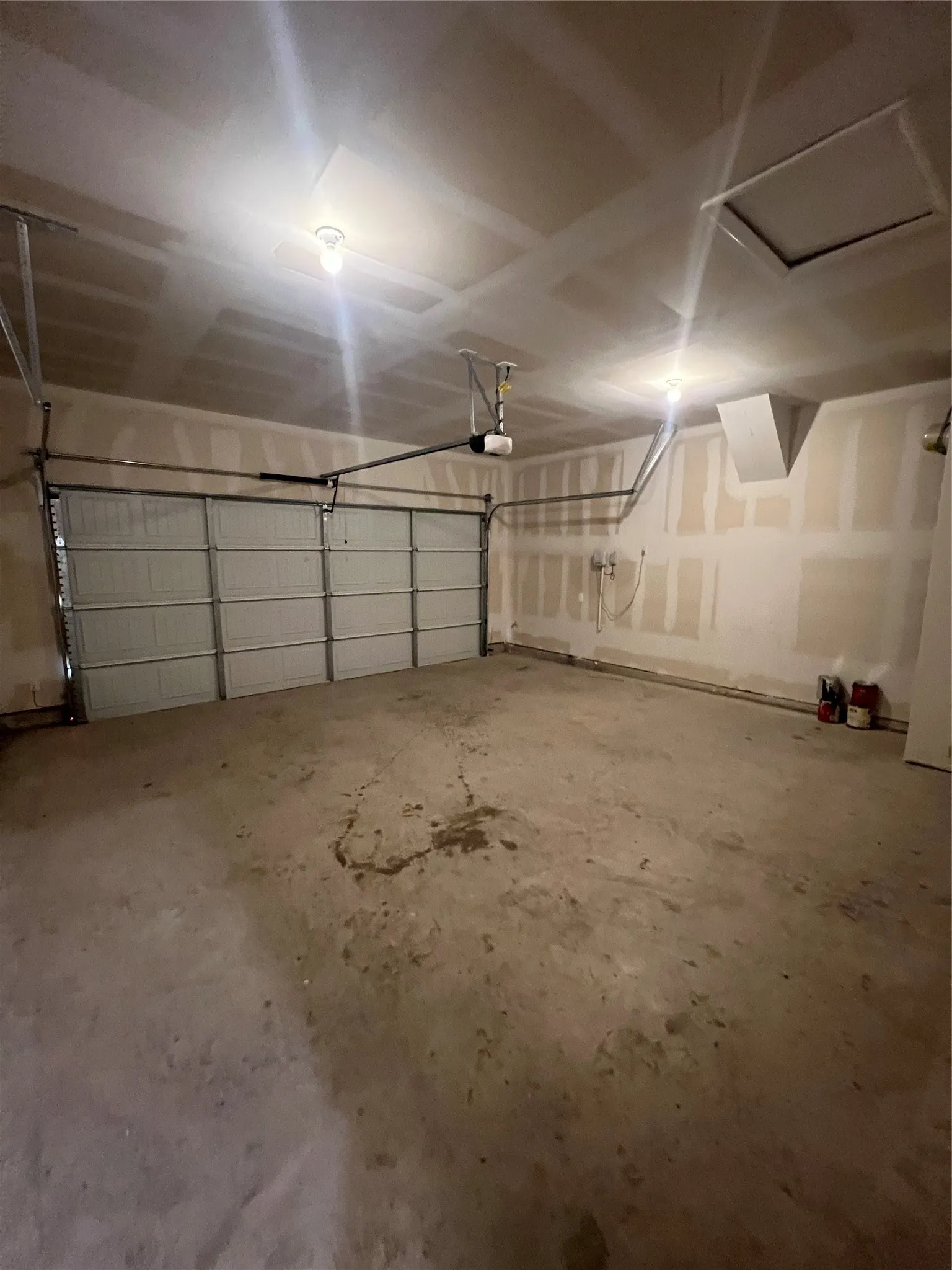 Single Family Residence For Rent in Collin County , 794 Yorkshire Drive, Lavon, Texas 75166, 4 Bedroom, 2 Bathroom, 2 Garage spaces, 1,884 Sqft, built in 2022, mls#21328339, Real Estate Agent in Lavon, Homes For Rent in Collin county, Homes For Rent in Lavon, Realtor in Lavon Texas, Real Estate Brokerage Independent Realty Texas, Luminita Cordes Realtor