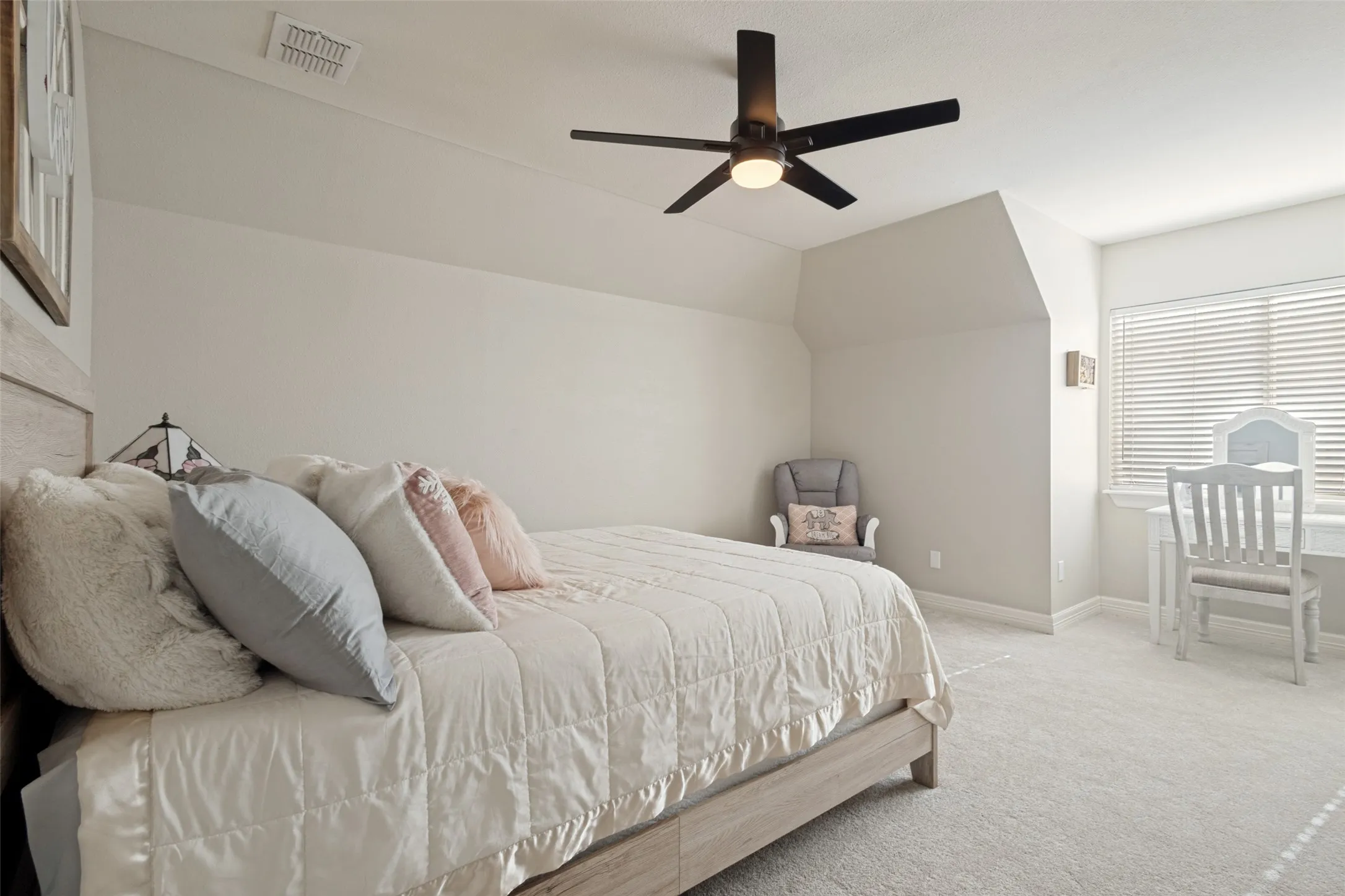 Single Family Residence For Sale in Denton County , 4400 Biscayne Drive, Flower Mound, Texas 75028, 4 Bedroom, 4 Bathroom, 3 Garage spaces, 3,648 Sqft, built in 2000, mls#21328627, Real Estate Agent in Flower Mound, Homes For Sale in Denton county, Homes For Sale in Flower Mound, Realtor in Flower Mound Texas, Real Estate Brokerage Independent Realty Texas, Luminita Cordes Realtor