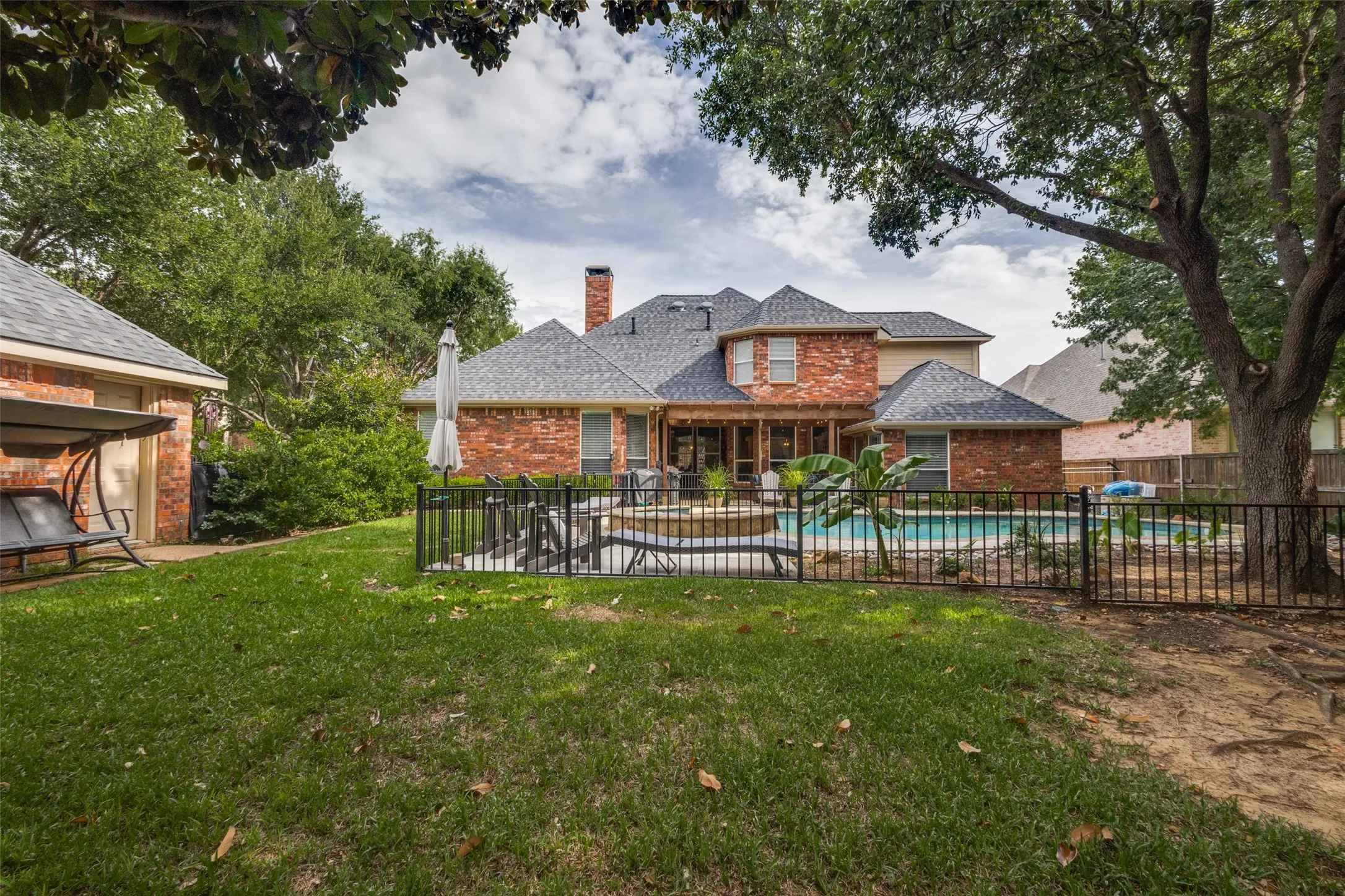 Single Family Residence For Sale in Denton County , 4400 Biscayne Drive, Flower Mound, Texas 75028, 4 Bedroom, 4 Bathroom, 3 Garage spaces, 3,648 Sqft, built in 2000, mls#21328627, Real Estate Agent in Flower Mound, Homes For Sale in Denton county, Homes For Sale in Flower Mound, Realtor in Flower Mound Texas, Real Estate Brokerage Independent Realty Texas, Luminita Cordes Realtor