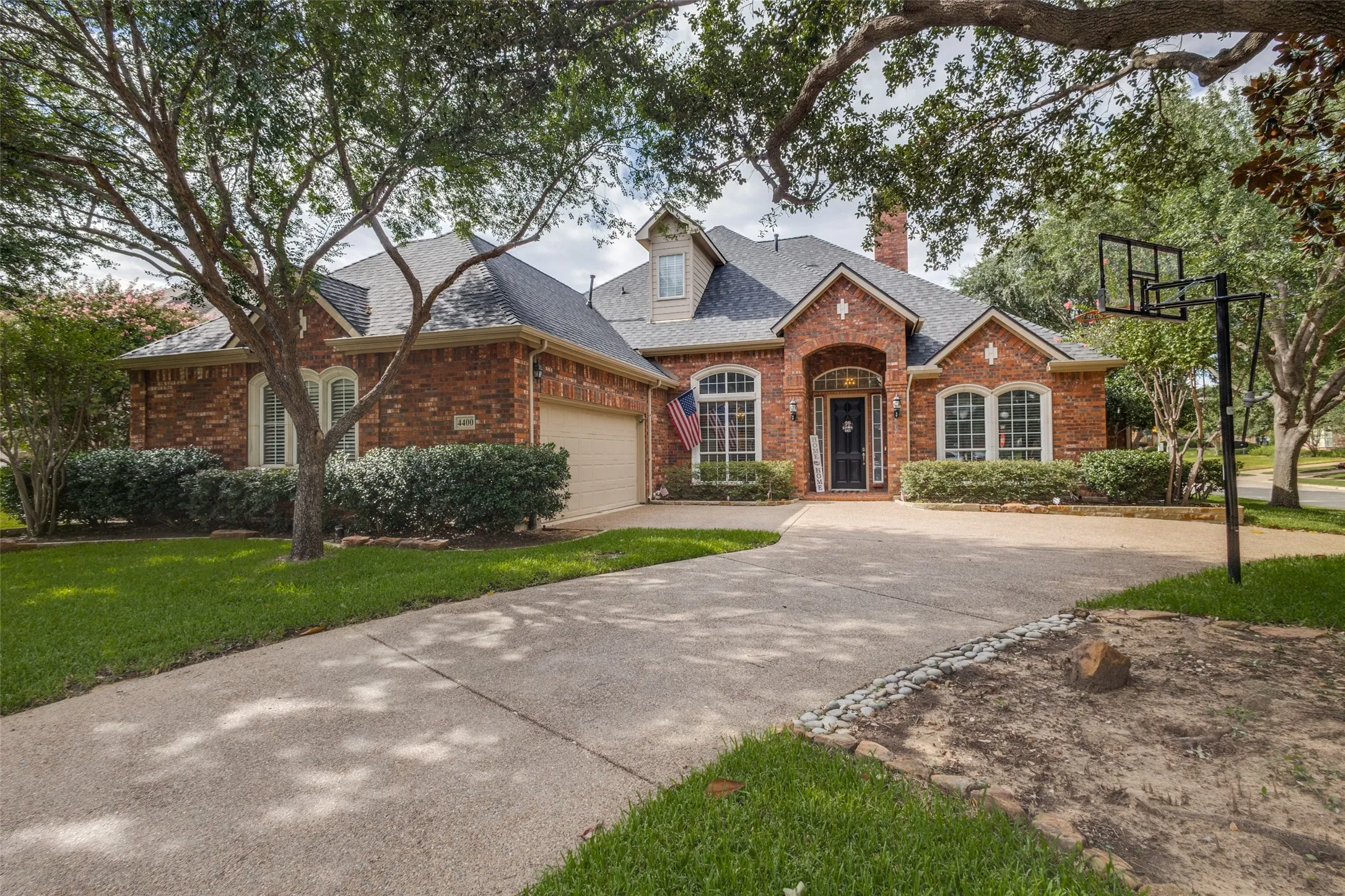 Single Family Residence For Sale in Denton County , 4400 Biscayne Drive, Flower Mound, Texas 75028, 4 Bedroom, 4 Bathroom, 3 Garage spaces, 3,648 Sqft, built in 2000, mls#21328627, Real Estate Agent in Flower Mound, Homes For Sale in Denton county, Homes For Sale in Flower Mound, Realtor in Flower Mound Texas, Real Estate Brokerage Independent Realty Texas, Luminita Cordes Realtor